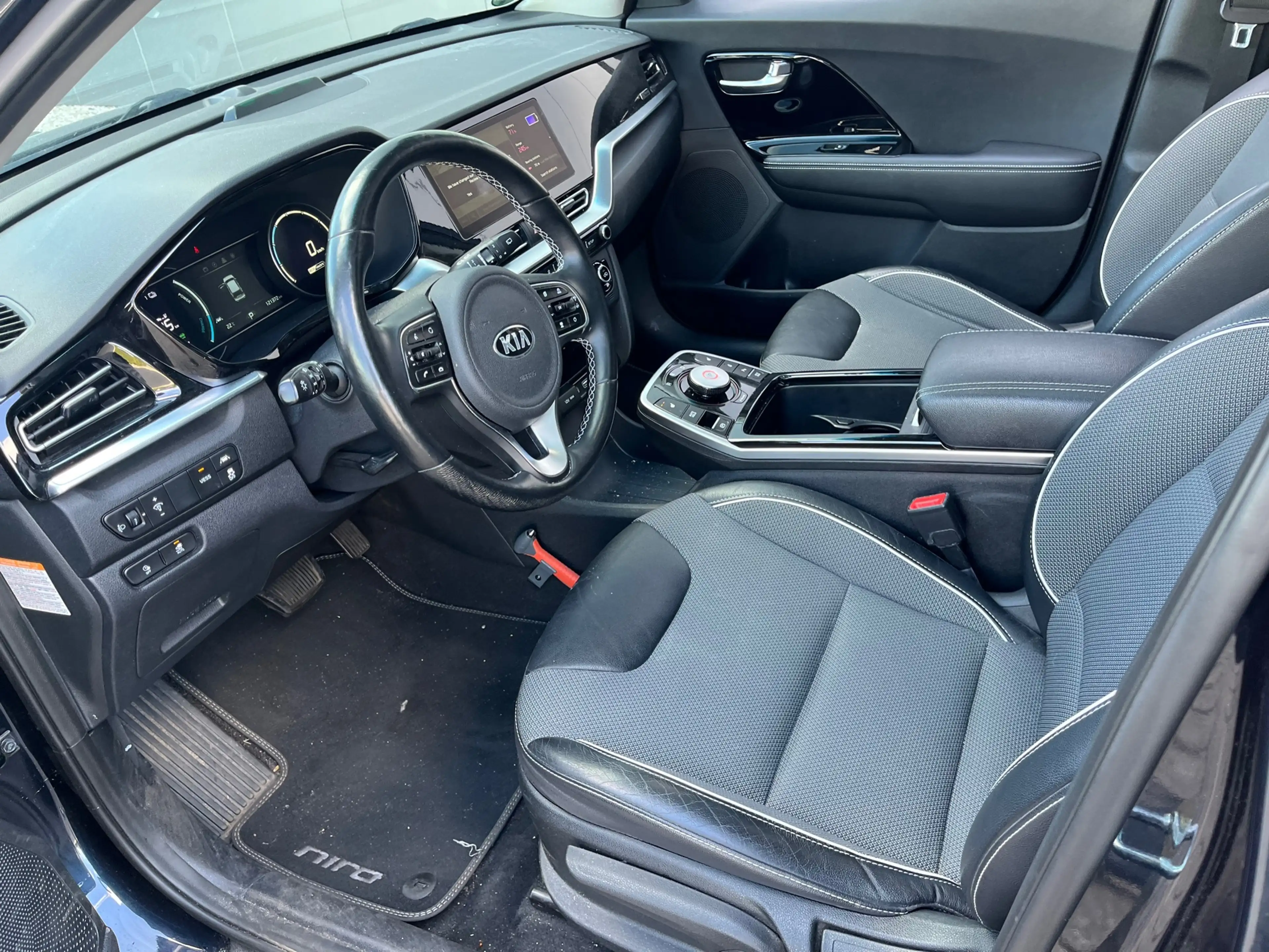 Kia e-Niro DynamicPlusLine 64 kWh/ Fase3/ warmtepomp/ SOH 94. — photo 4