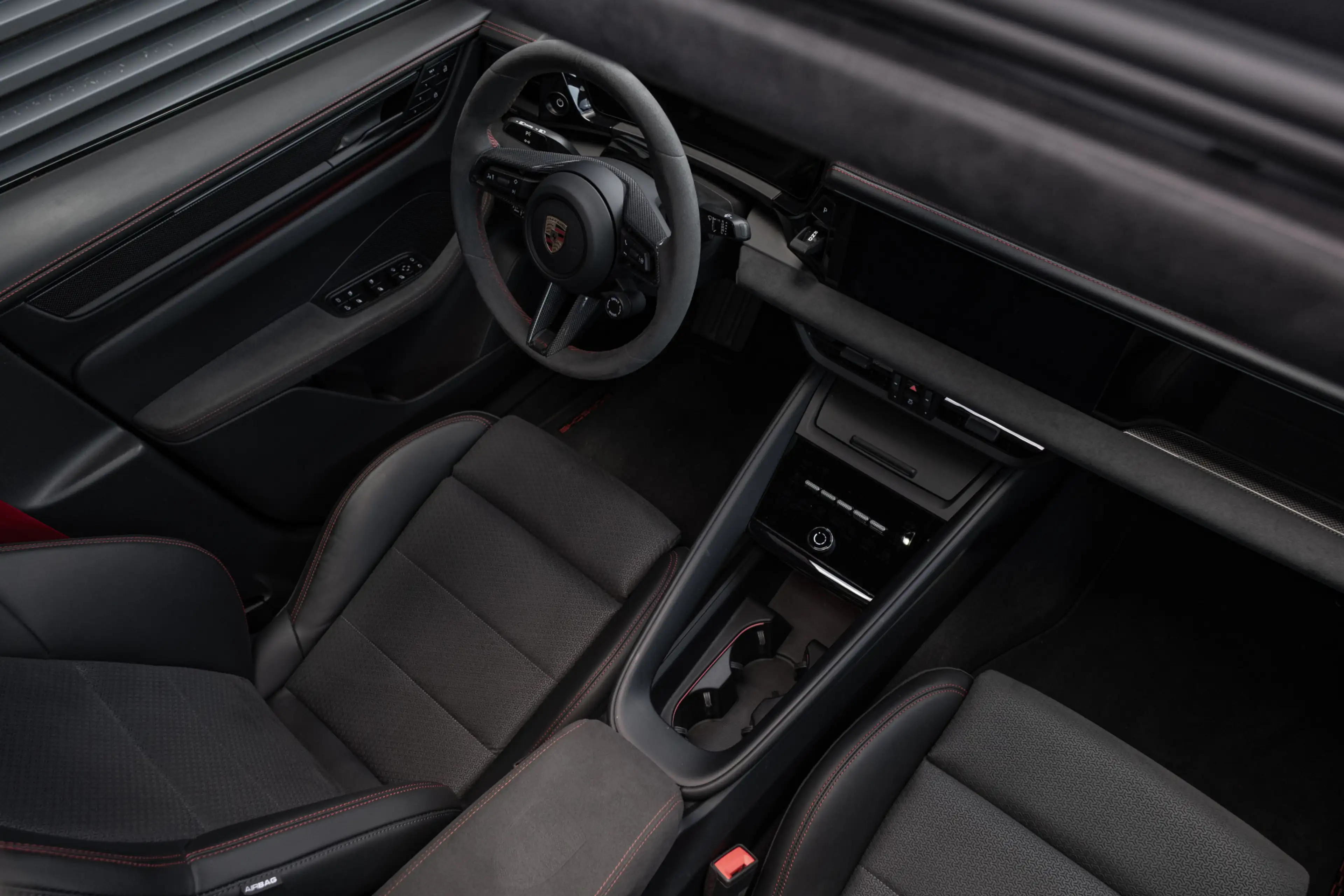 Porsche Macan GTS 18 Voudige Sportstoelen / 22 inch / Sport Desi — photo 38