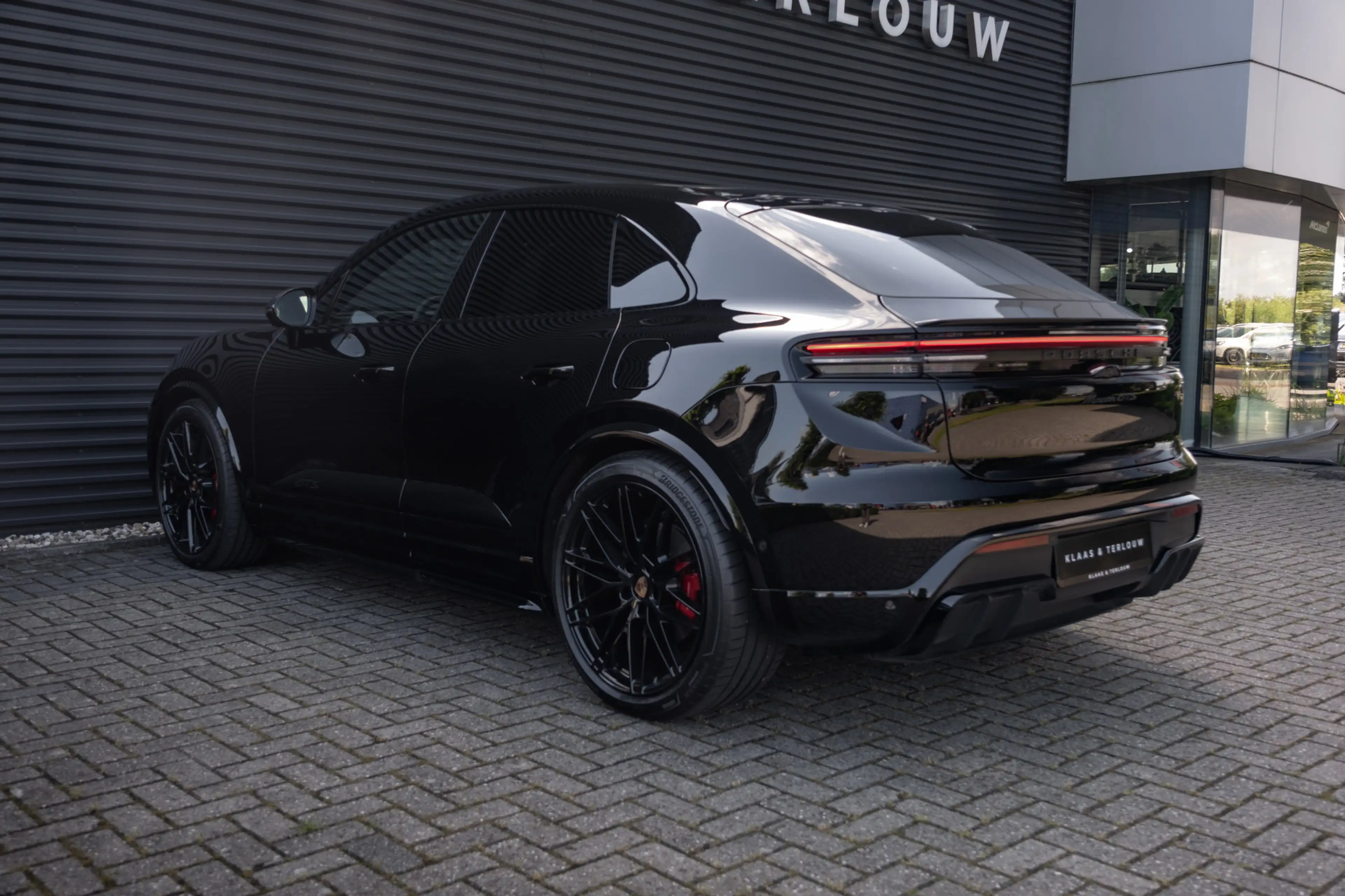 Porsche Macan GTS 18 Voudige Sportstoelen / 22 inch / Sport Desi — photo 23