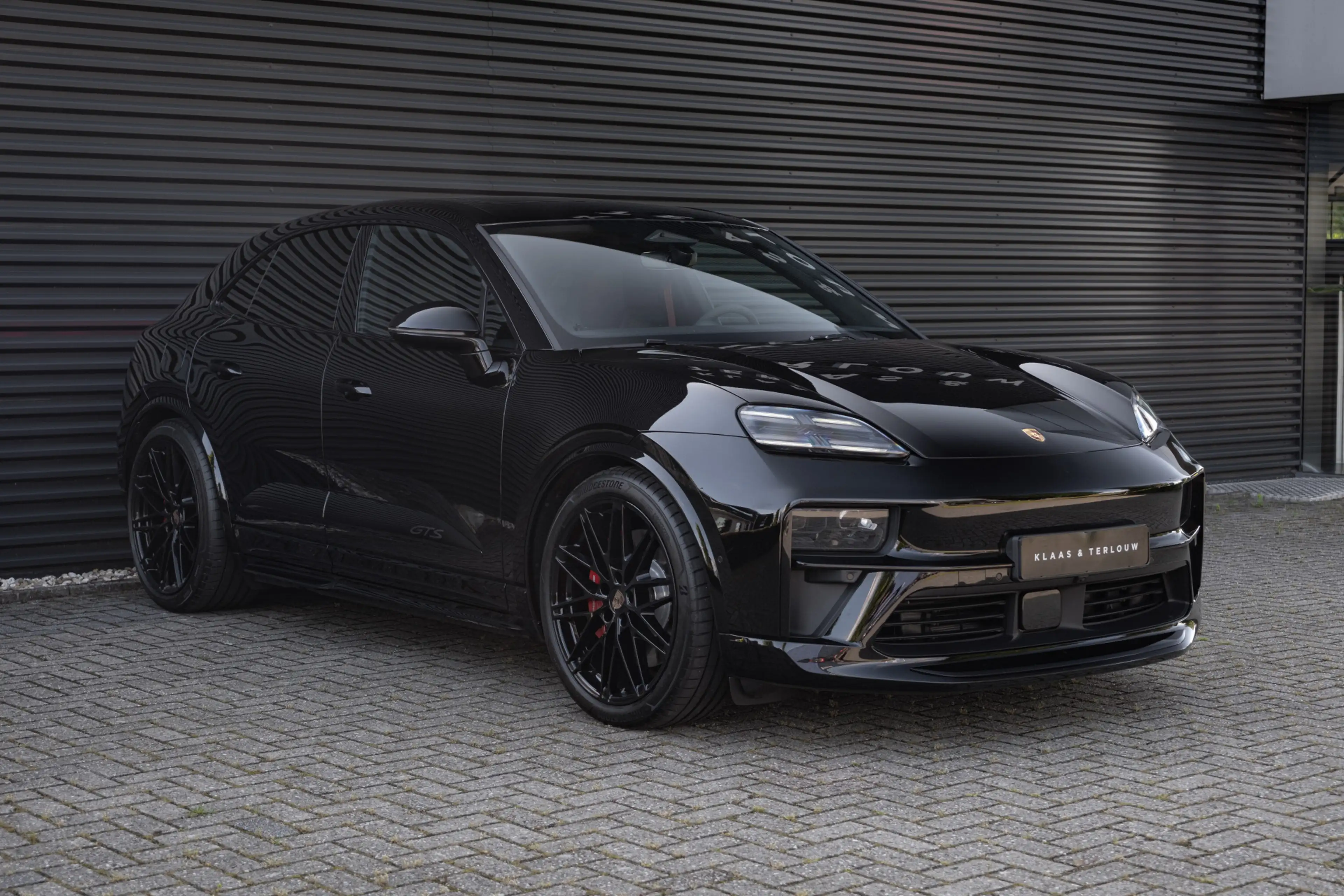 Porsche Macan GTS 18 Voudige Sportstoelen / 22 inch / Sport Desi — photo 2
