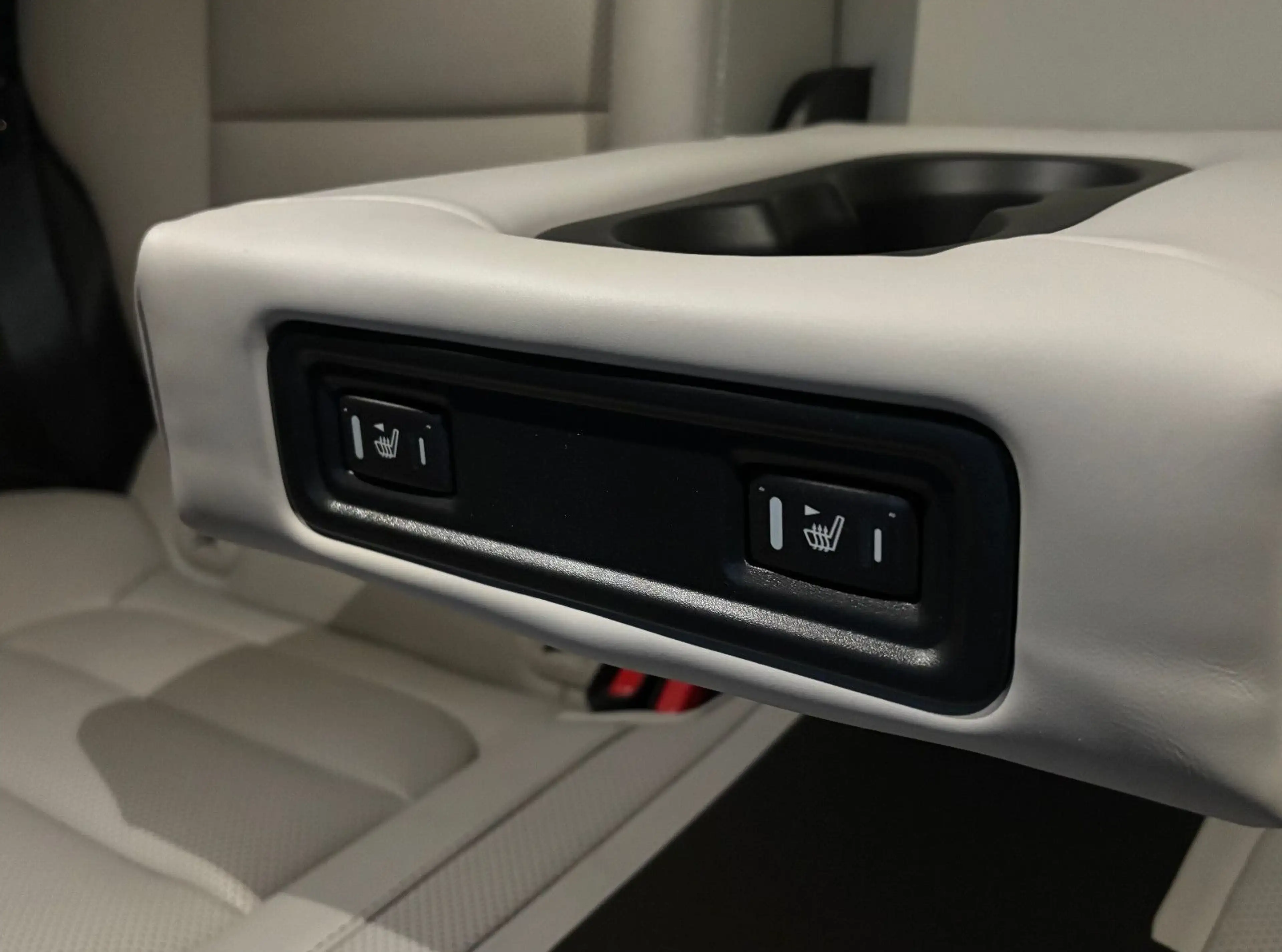 Renault Koleos BLUE dCi 185 4WD X-tronic INITIALE PARIS — photo 12
