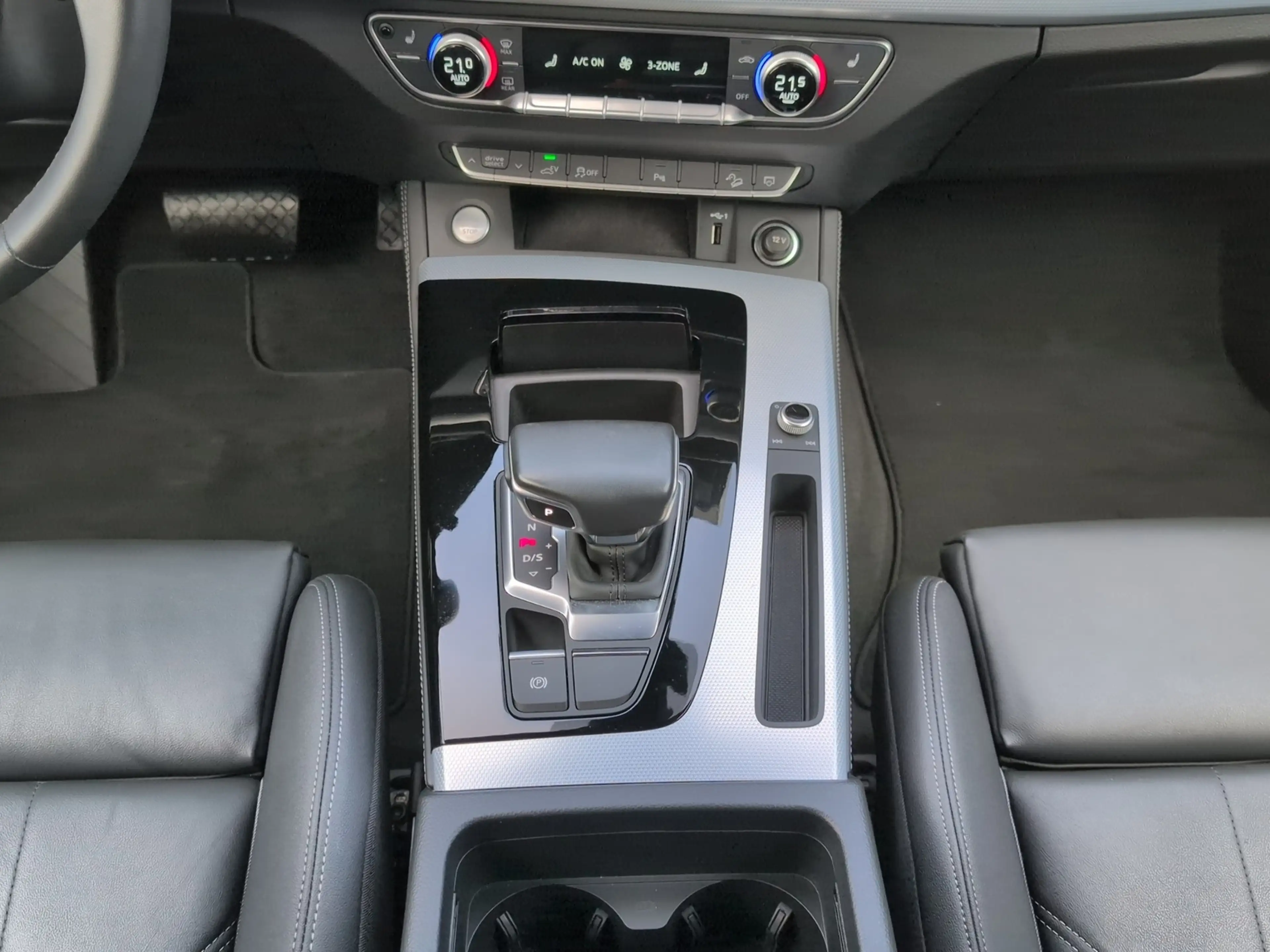 Audi Q5 Sportback 55 TFSI e qu. S line Matrix B&O — photo 15