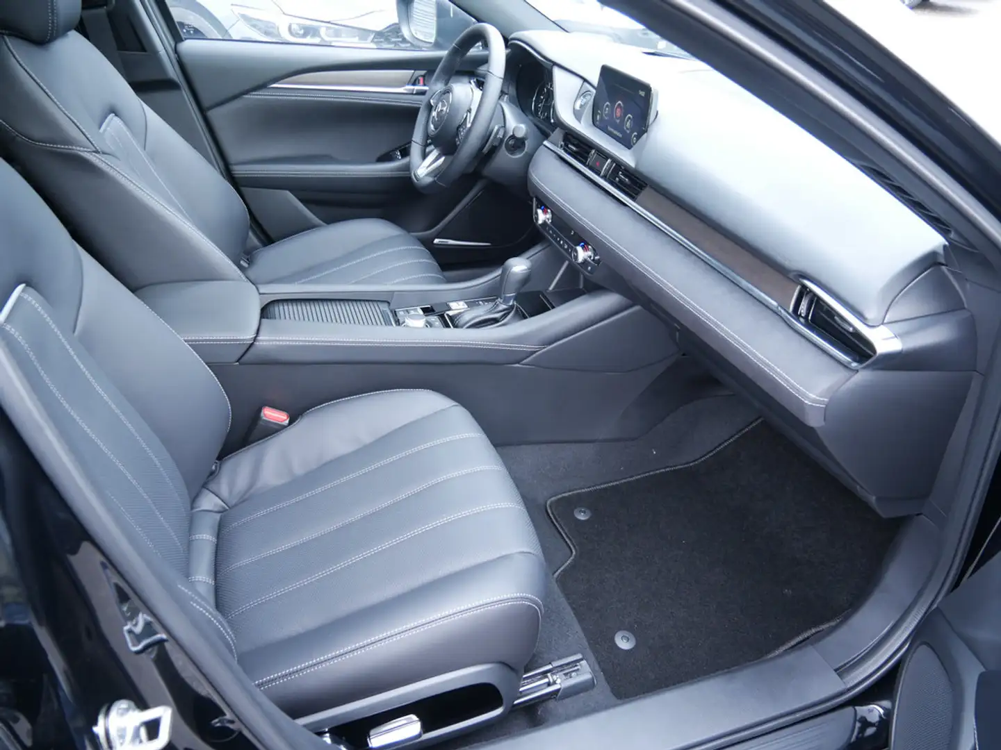 Mazda 6 Kombi SKYACTIV-G 194 HUD SITZBELÜFTUNG LED Schwarz - 2