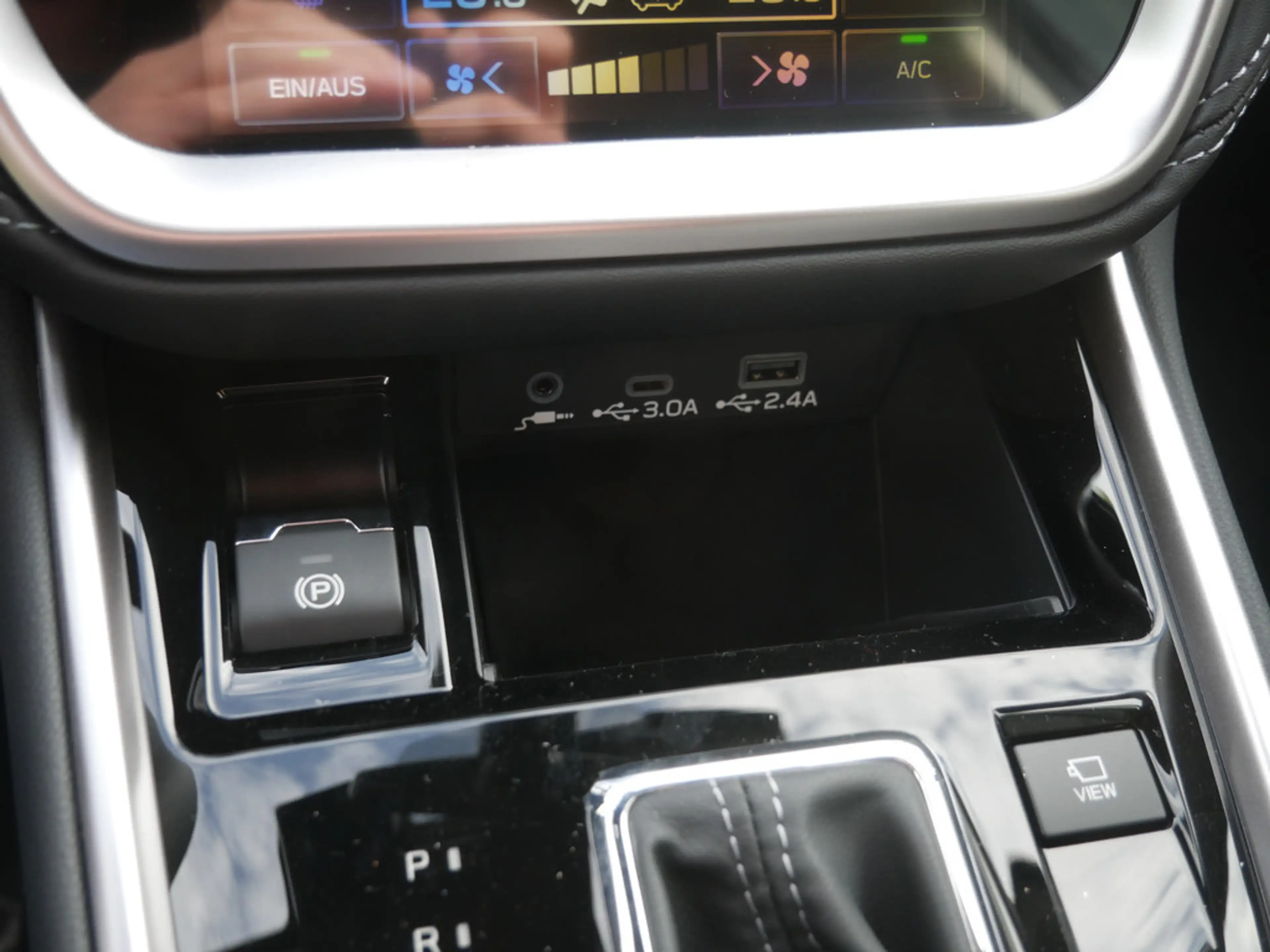 Subaru OUTBACK 2.5i Platinum SHZ KAMERA HGSD ACC LED — photo 15