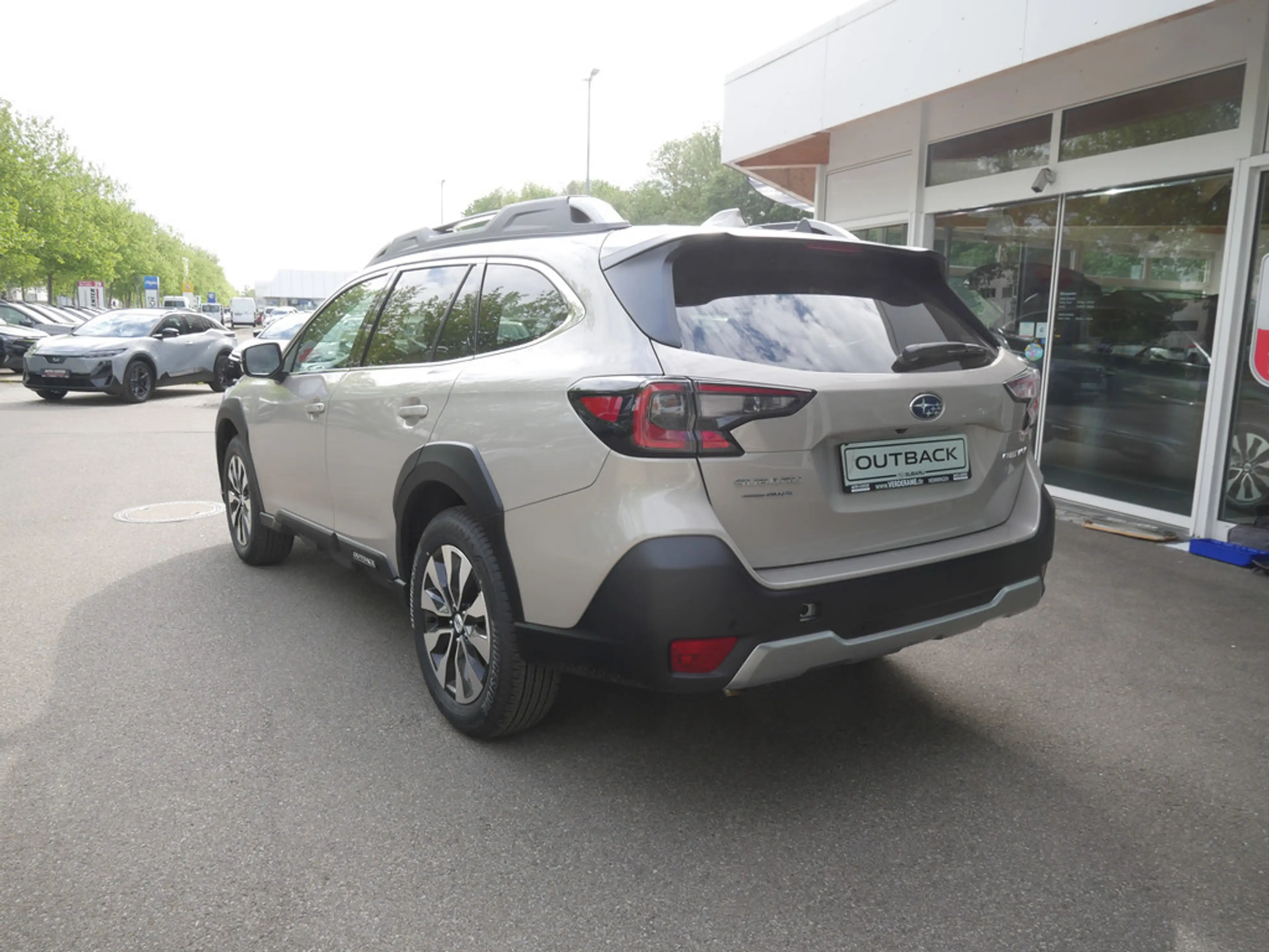 Subaru OUTBACK 2.5i Platinum SHZ KAMERA HGSD ACC LED — photo 7