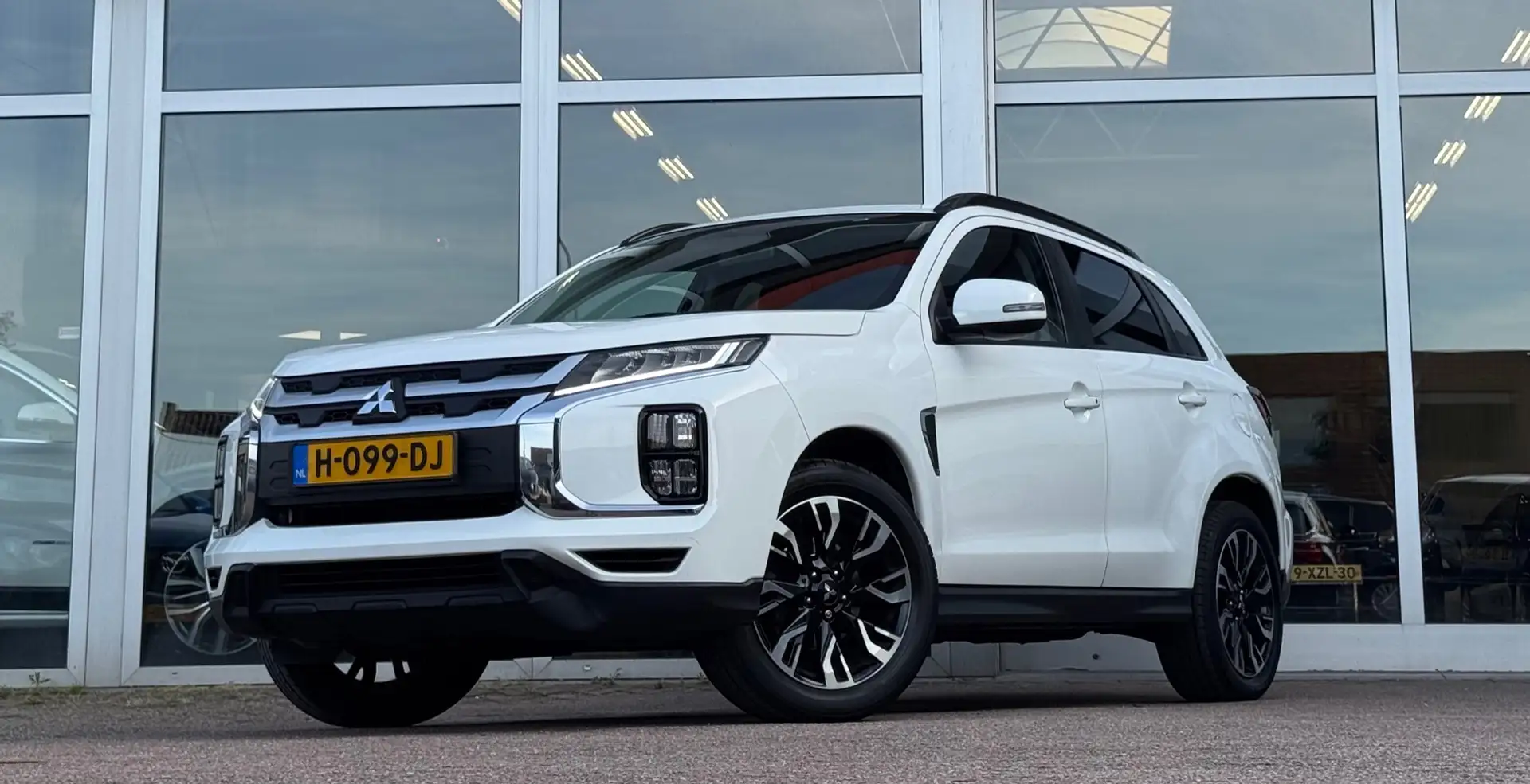 Mitsubishi ASX 2.0i Pure Automaat 100% Dealer Onderhouden 2e Eige Wit - 1