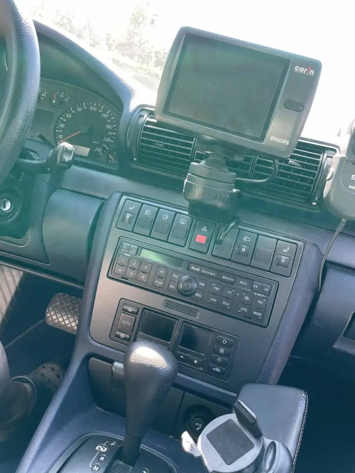 Audi A4 1.8 T, foto 11