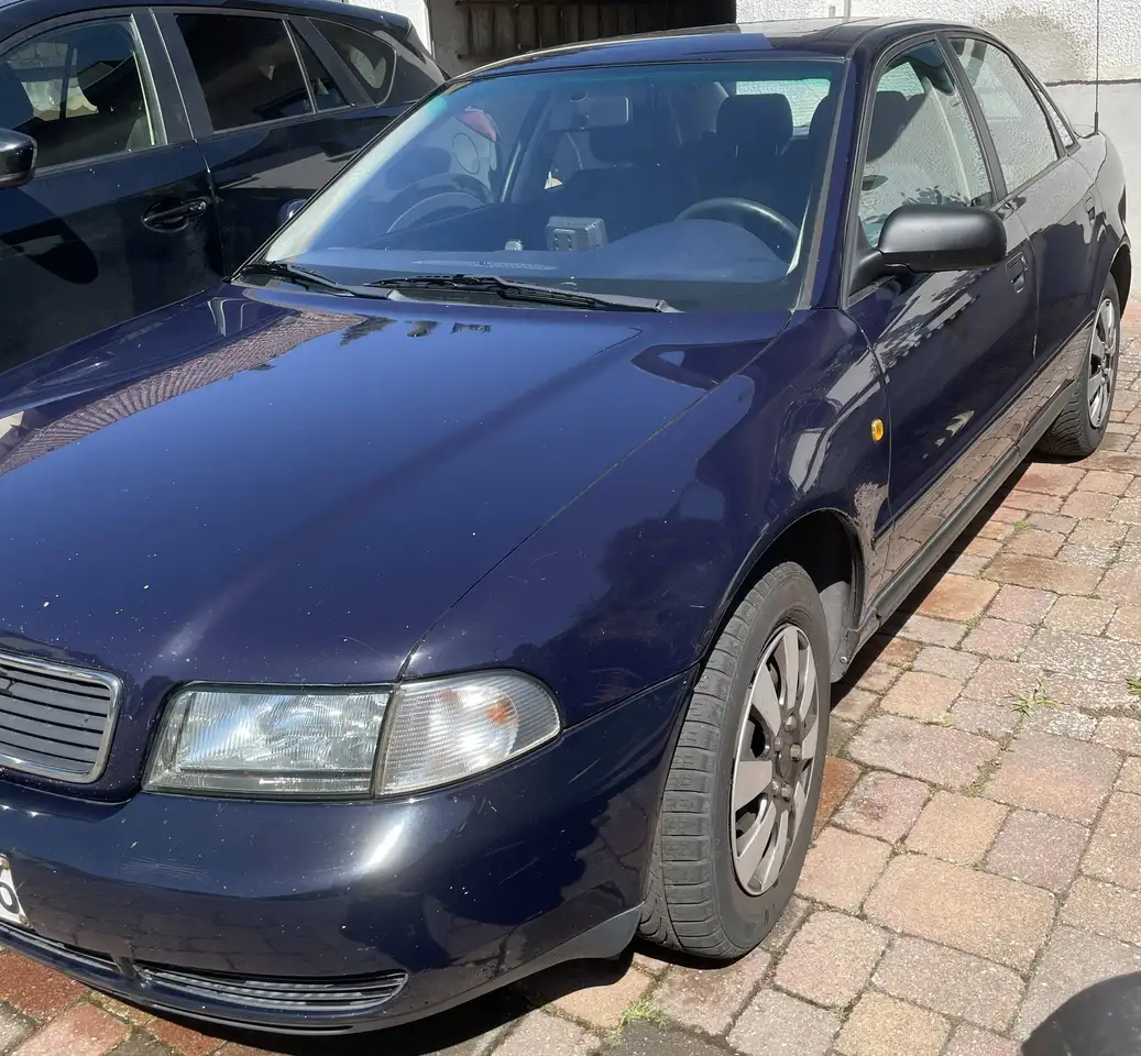 Audi A4 1.8 T, foto 2