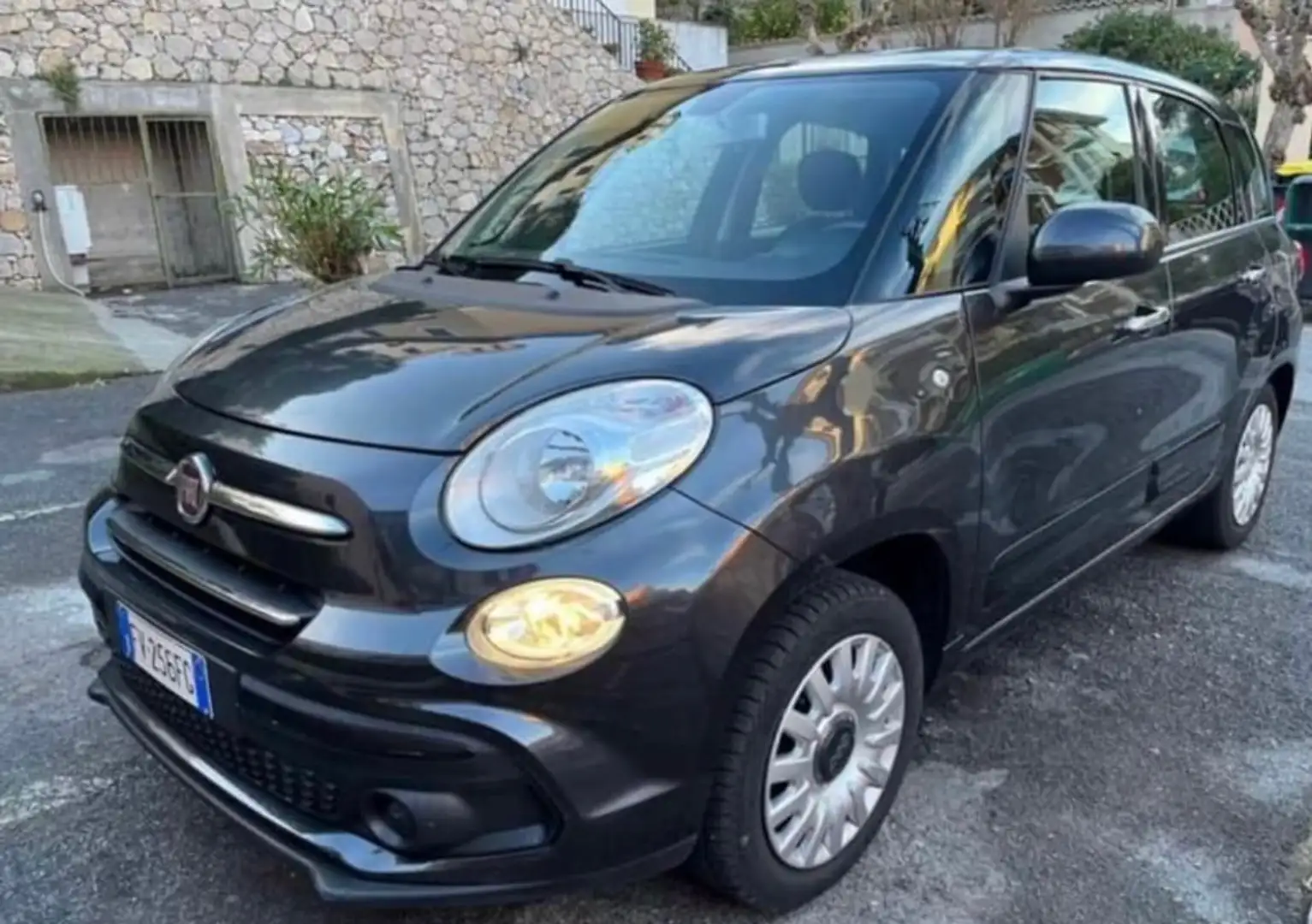 Fiat 500L 500L Wagon 1.3 mjt  95cv dualogic 7 Posti GARANZIA Zwart - 1