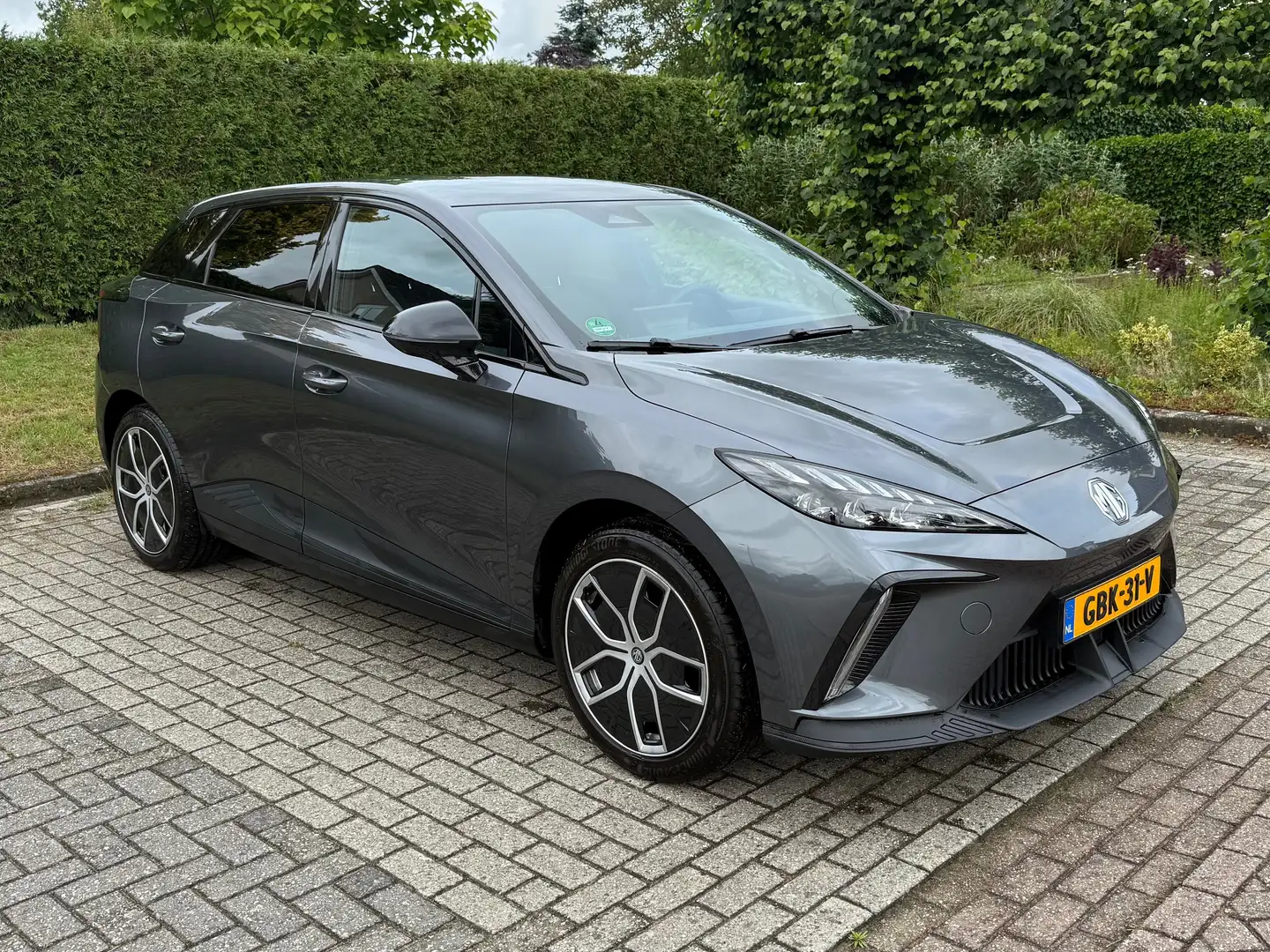 MG MG4 MG4 Luxury 64 kWh met Trekhaak Gris - 1