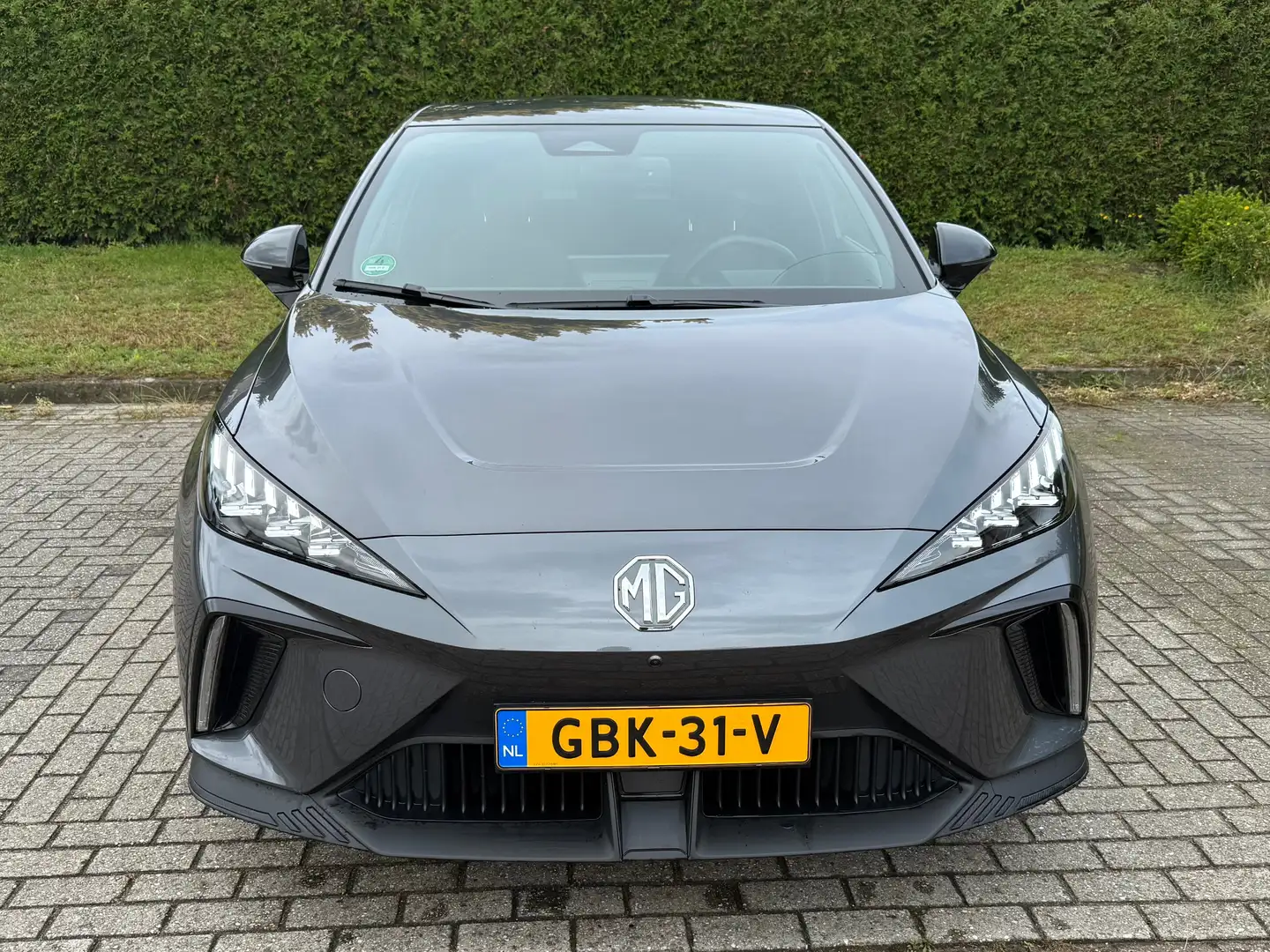 MG MG4 MG4 Luxury 64 kWh met Trekhaak Gris - 2