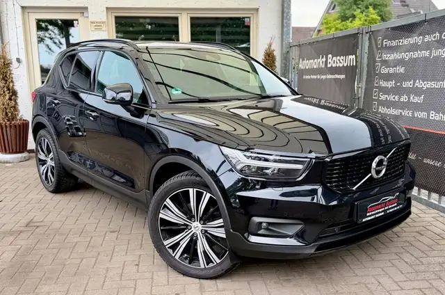 Volvo XC40 R Design AWD Aut. *Pano*RKam*Harman*Navi*
