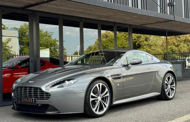 Aston Martin Vantage COUPE 6.0 V12 517ch