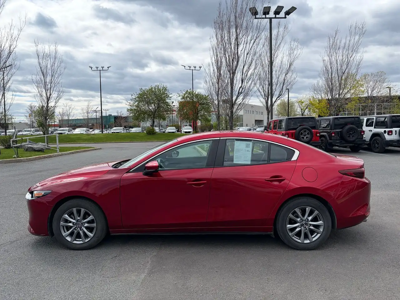 Mazda 3 снимка Mazda 3