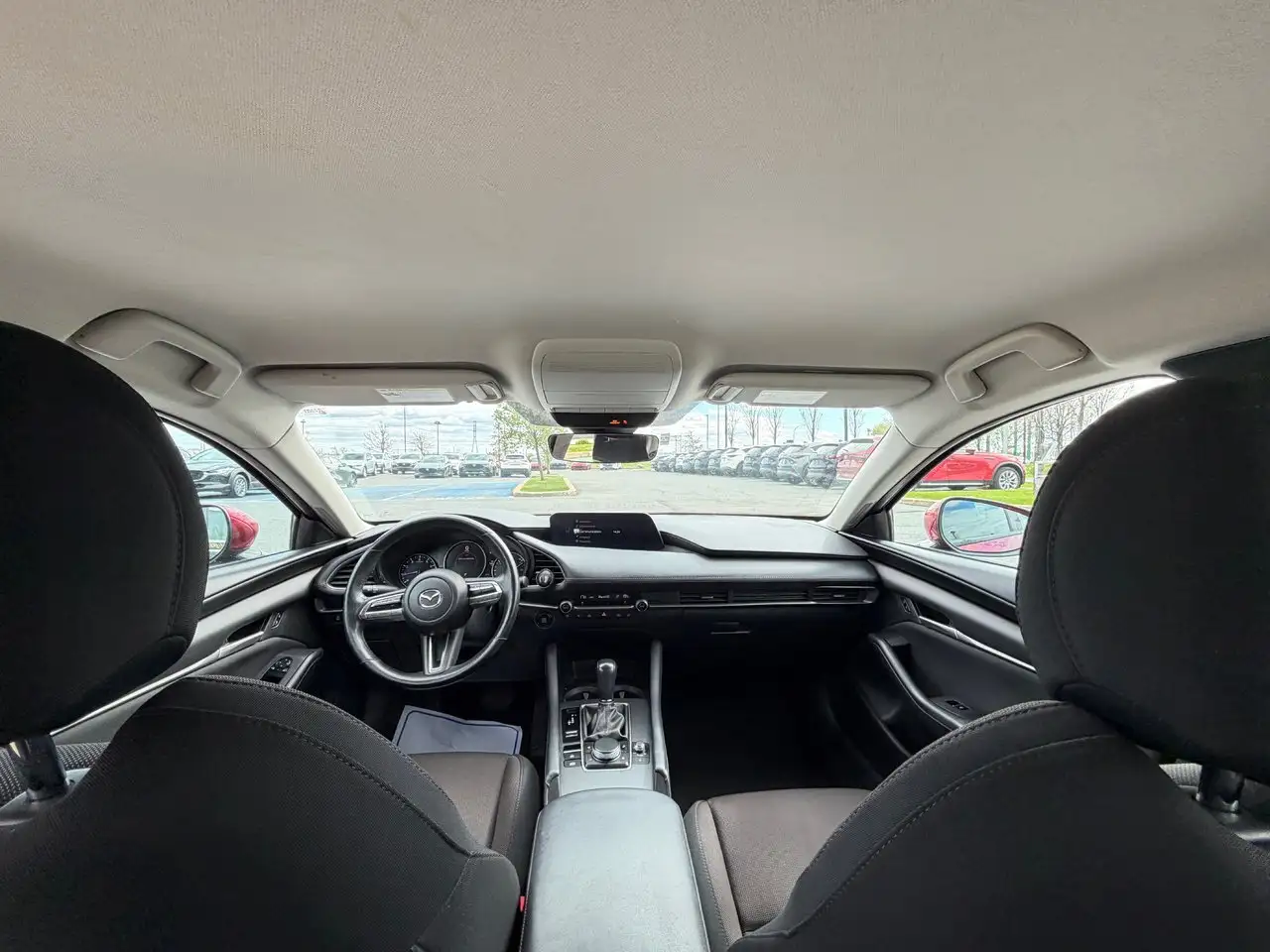 Mazda 3 снимка Mazda 3