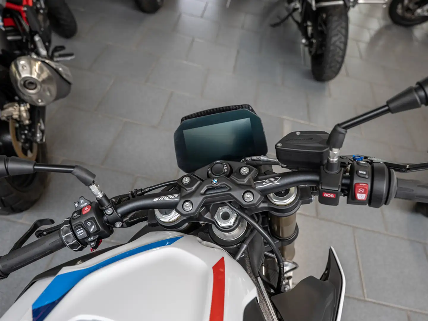 BMW S 1000 R KOMFORT-P. AKRAPOVIC DYNAMIC-P. Weiß - 2