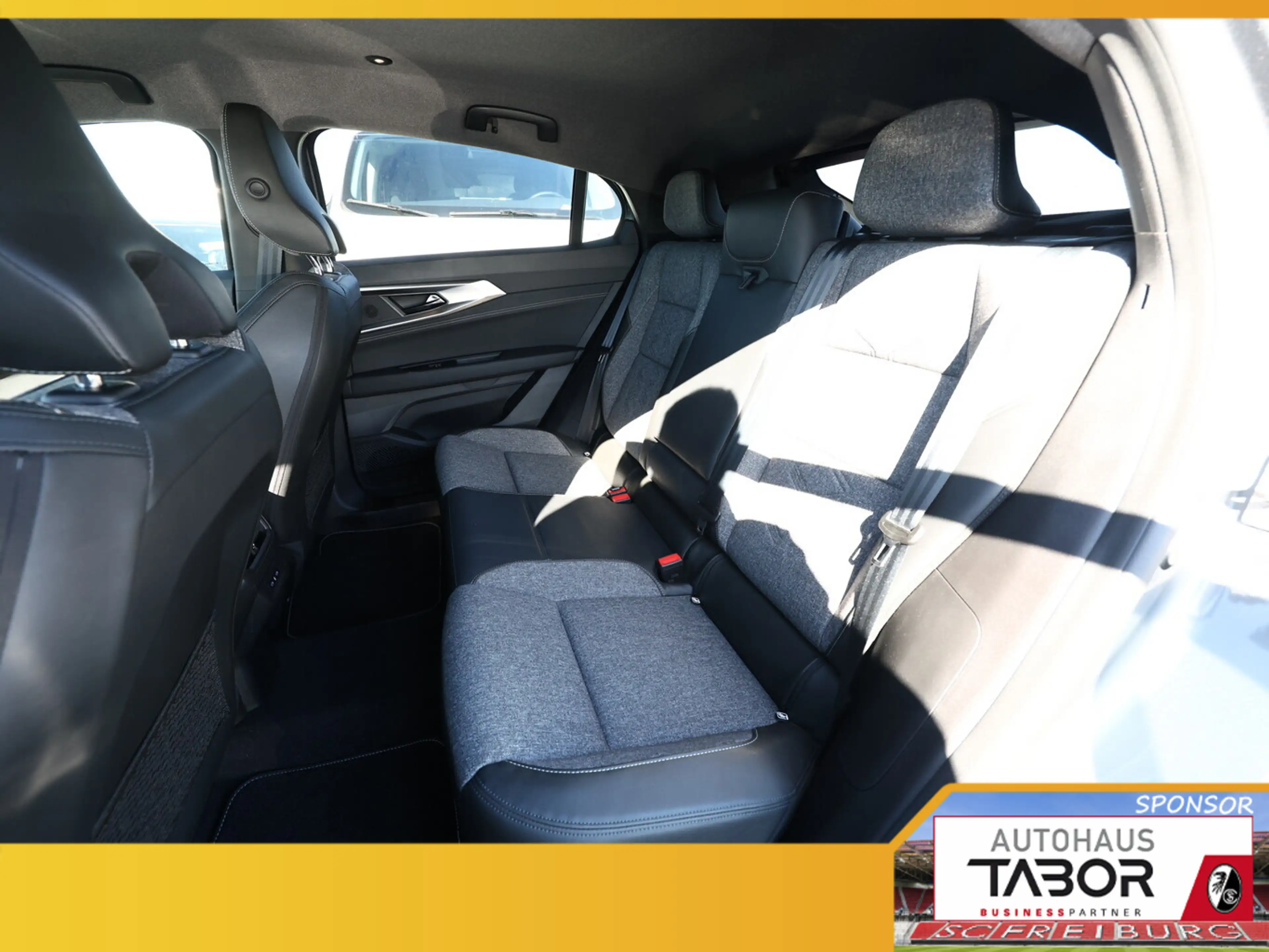 Renault Rafale 1.2 E-TECH Hybrid 200 Techno LED UVP-21%* — photo 10