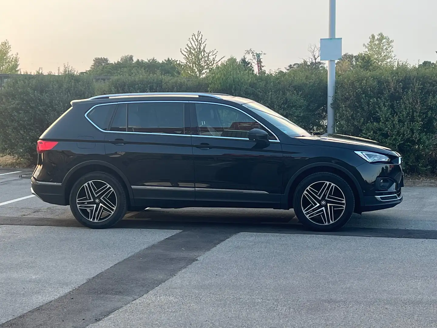 SEAT Tarraco Tarraco 1,5 TSI ACT Xcellence Xcellence Schwarz - 2