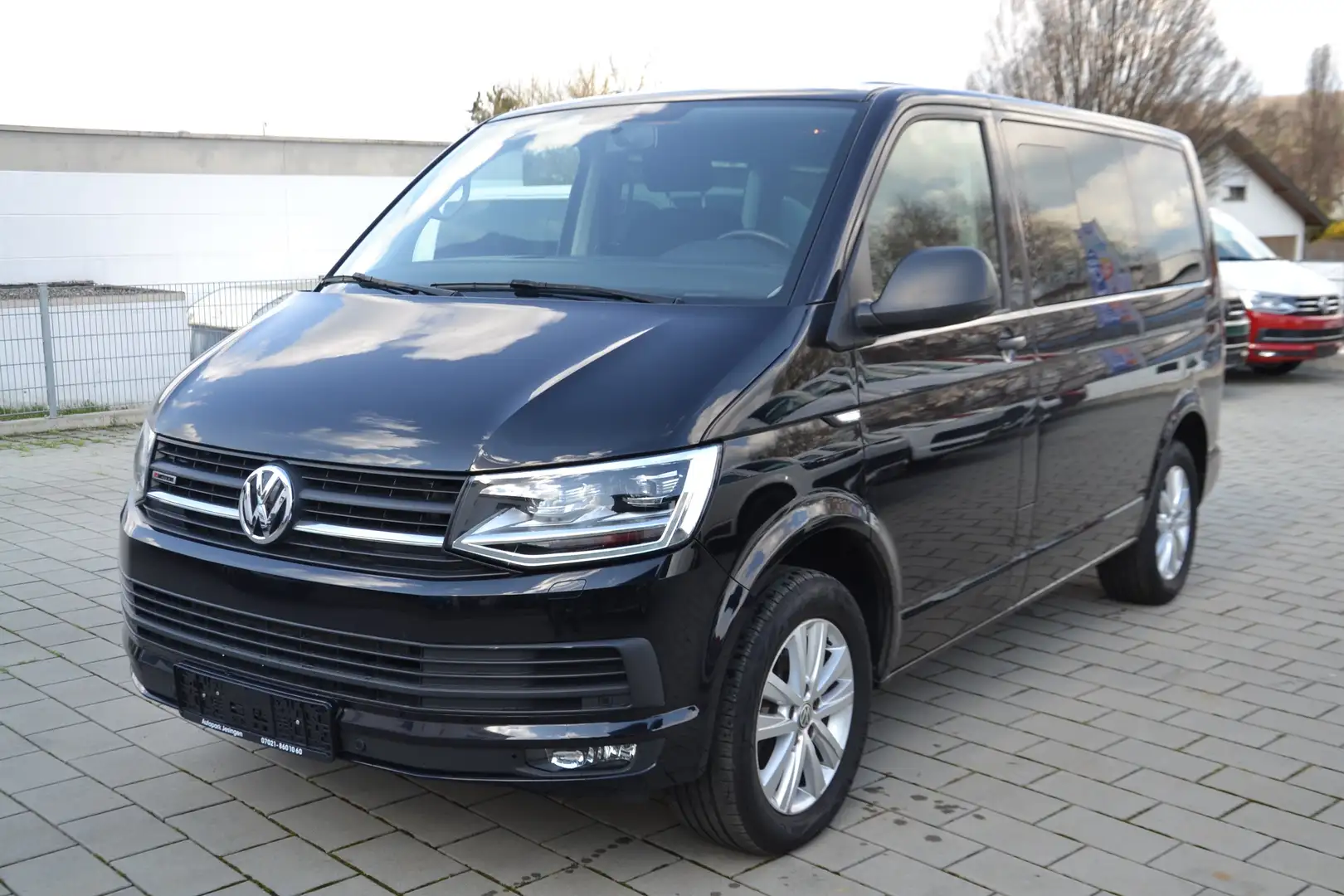 Volkswagen T6 Multivan Multivan/150PS/4Motion/LED/Standheizung Schwarz - 1