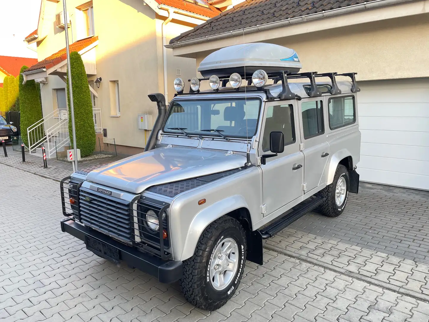 Land Rover Defender Defender 110 Td5 Silber - 2