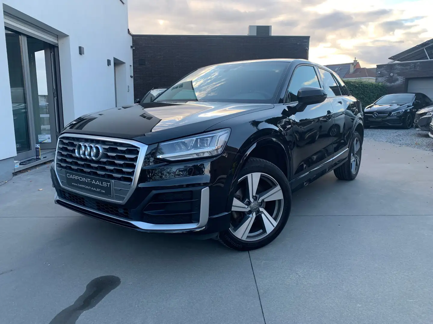 Audi Q2 Q2 30 TFSI S line met garantie Zwart - 1