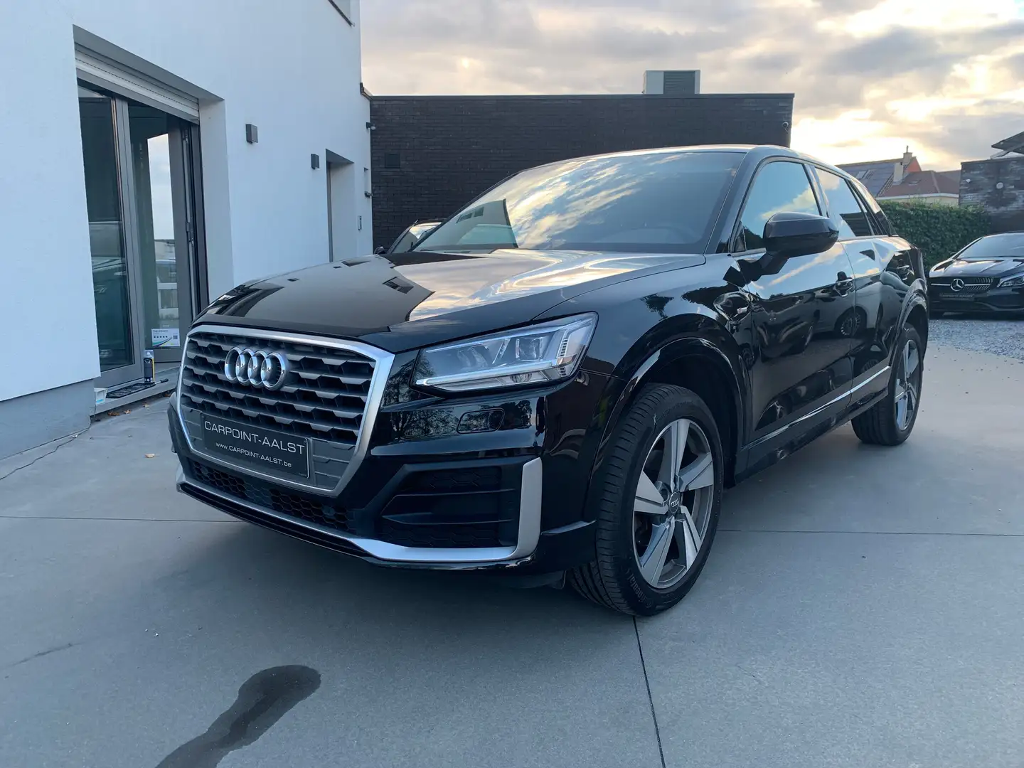 Audi Q2 Q2 30 TFSI S line met garantie Zwart - 2