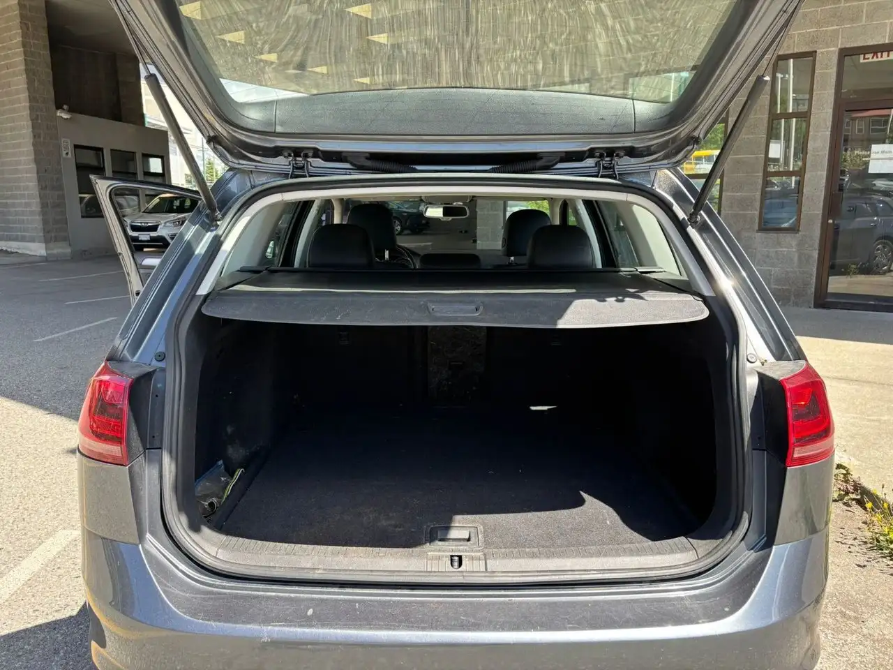 Volkswagen Golf photo Volkswagen Golf
