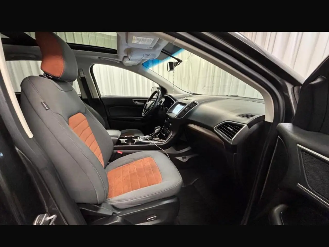 Ford Edge снимка Ford Edge