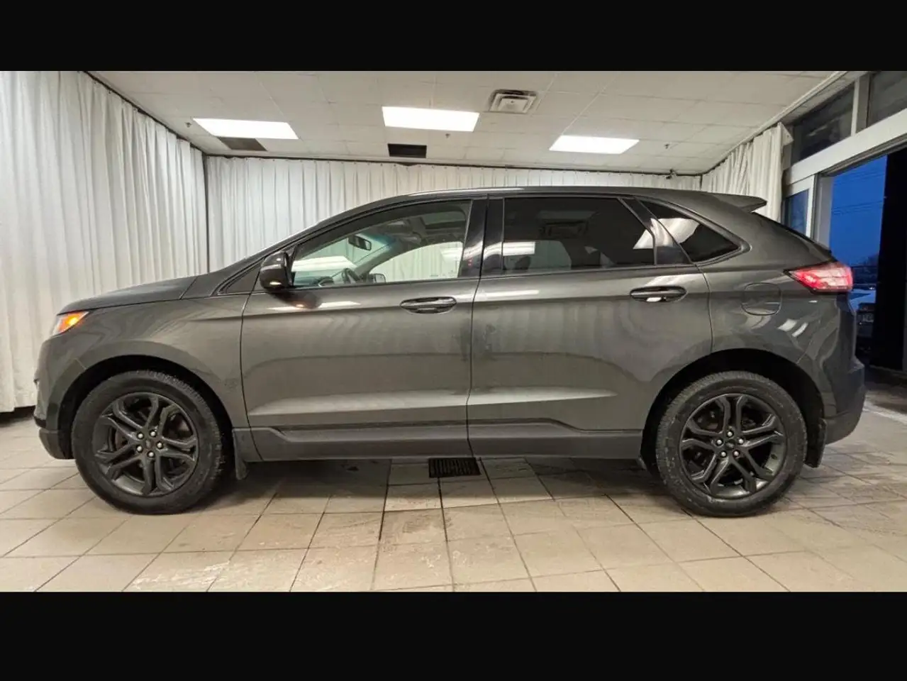 Ford Edge снимка Ford Edge