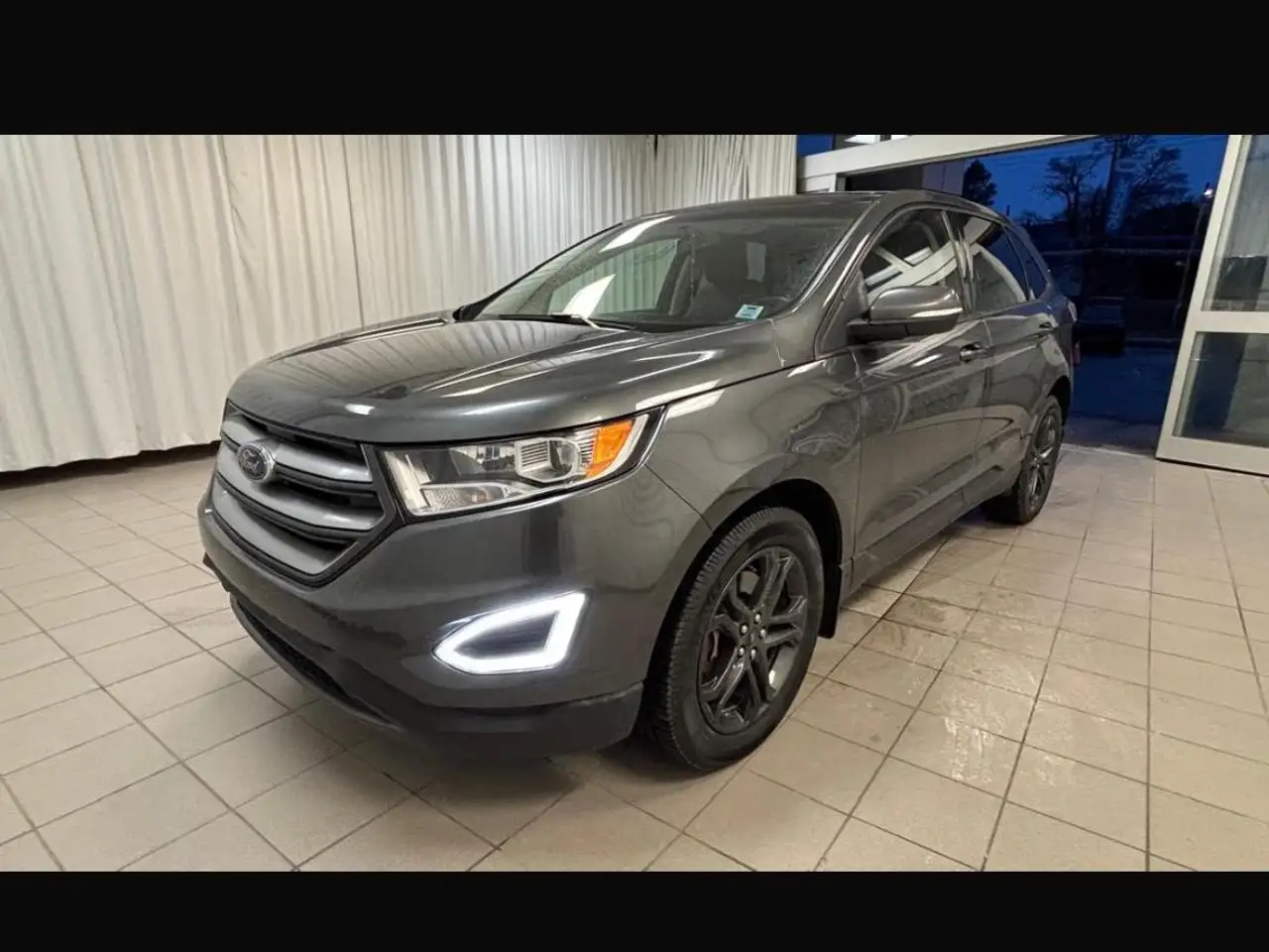 Ford Edge снимка Ford Edge