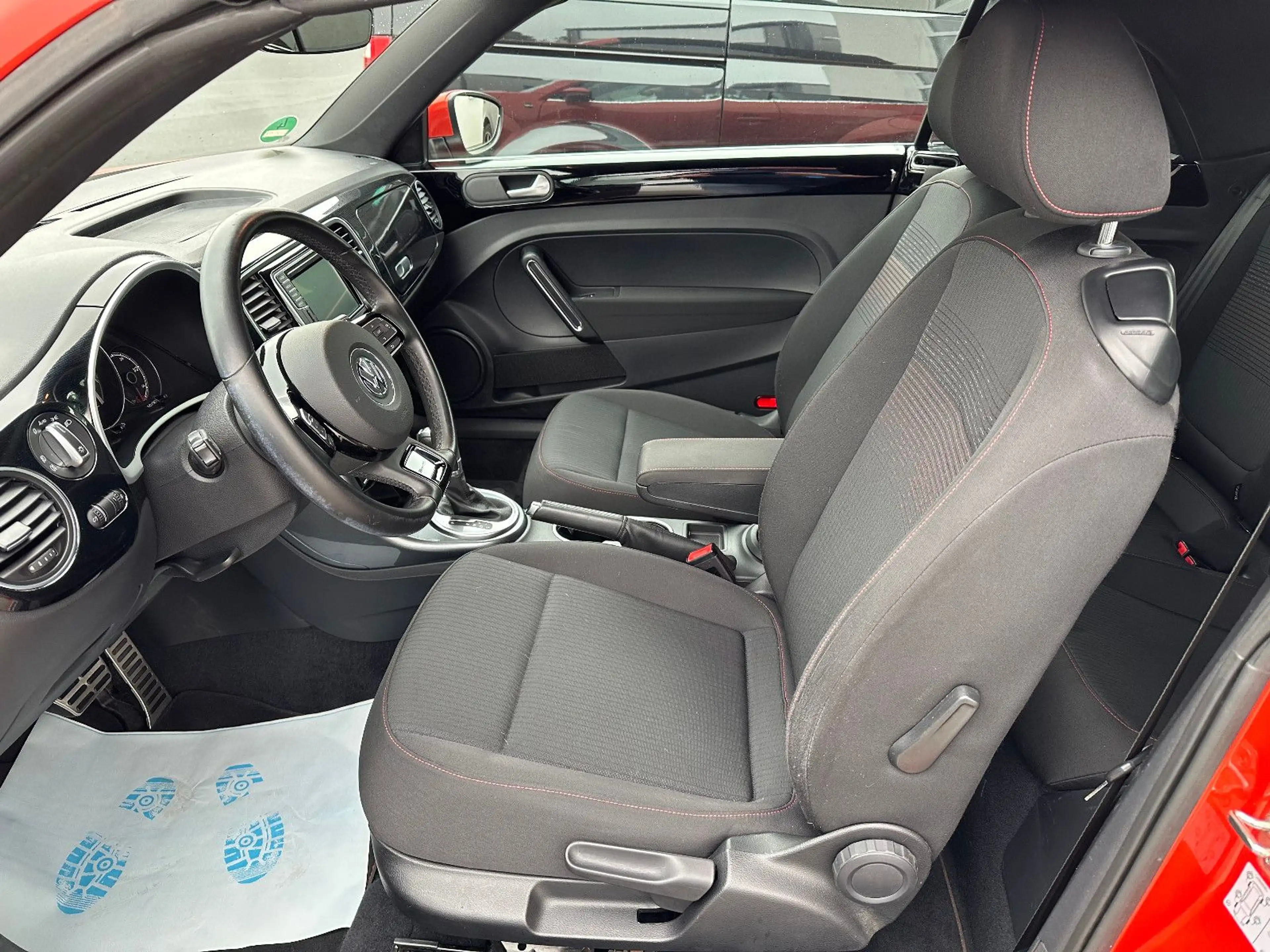 Volkswagen Beetle Cabriolet Sound BMT/Automatk/Scheckheft — photo 7