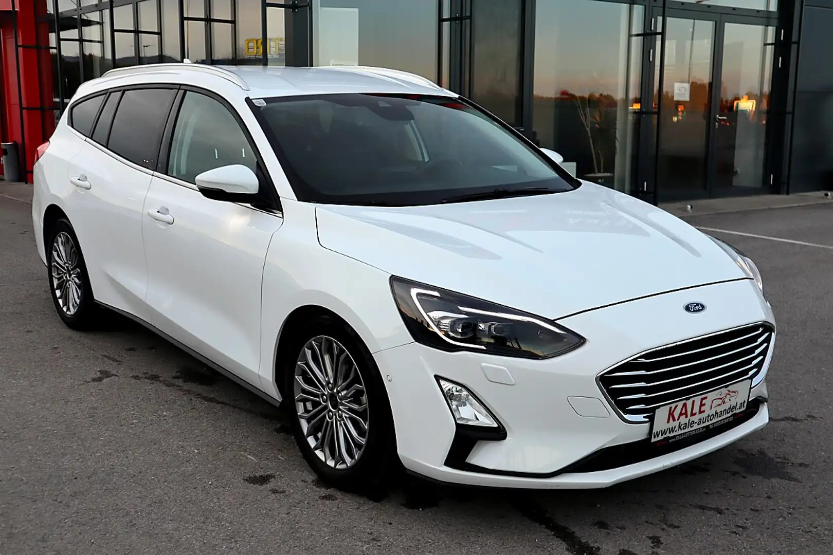 Ford Focus Traveller 1,5 EcoBlue Titanium *1.Besitz*LED*R-... Blanc - 2