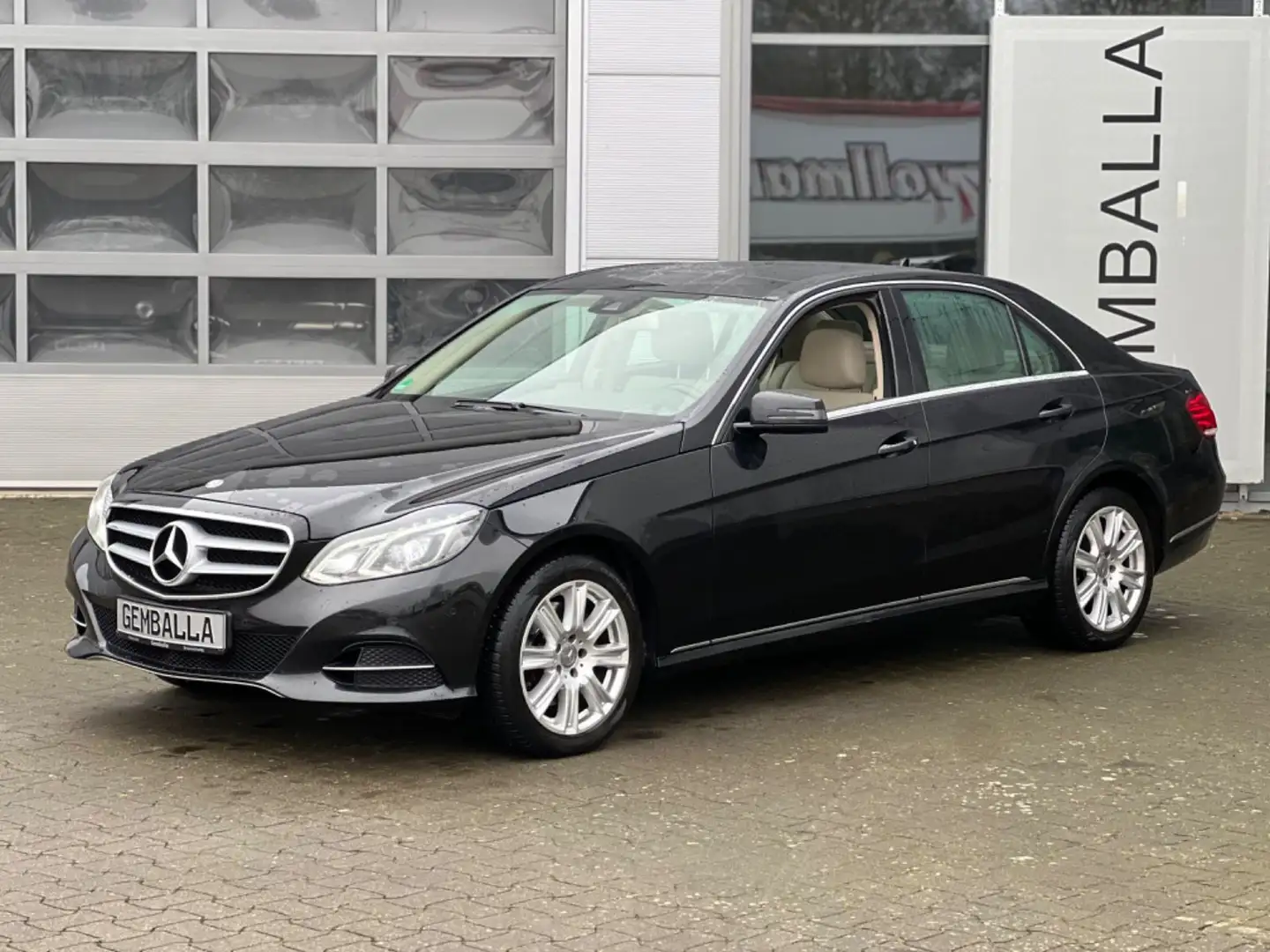 Mercedes-Benz E 250 CDI 4MATIC LIMOUSINE, PANO, MASSAGE, H&K Zwart - 1