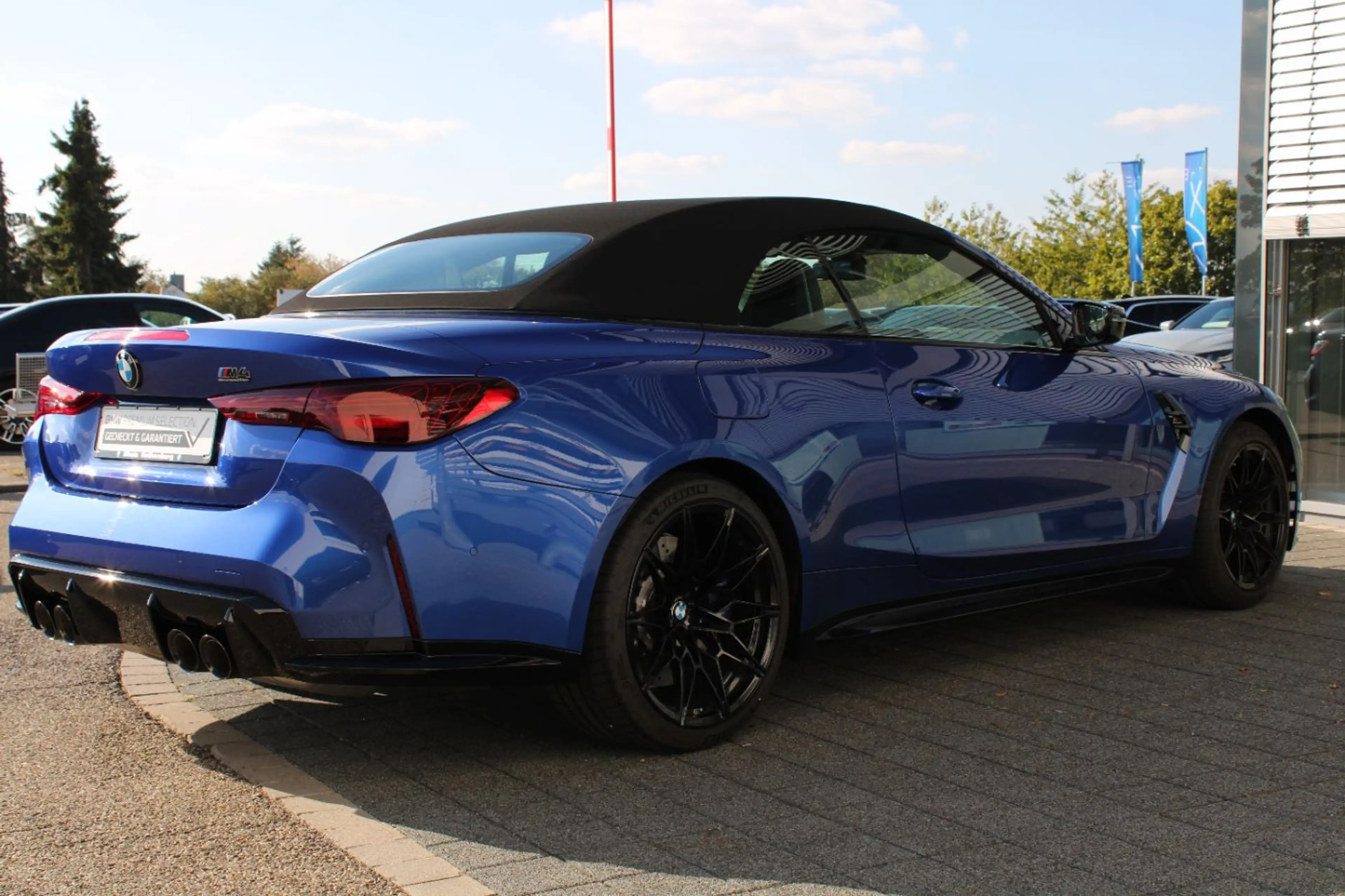 BMW M4 Competition Cabrio xDrive Harman Inno Kamera — photo 5