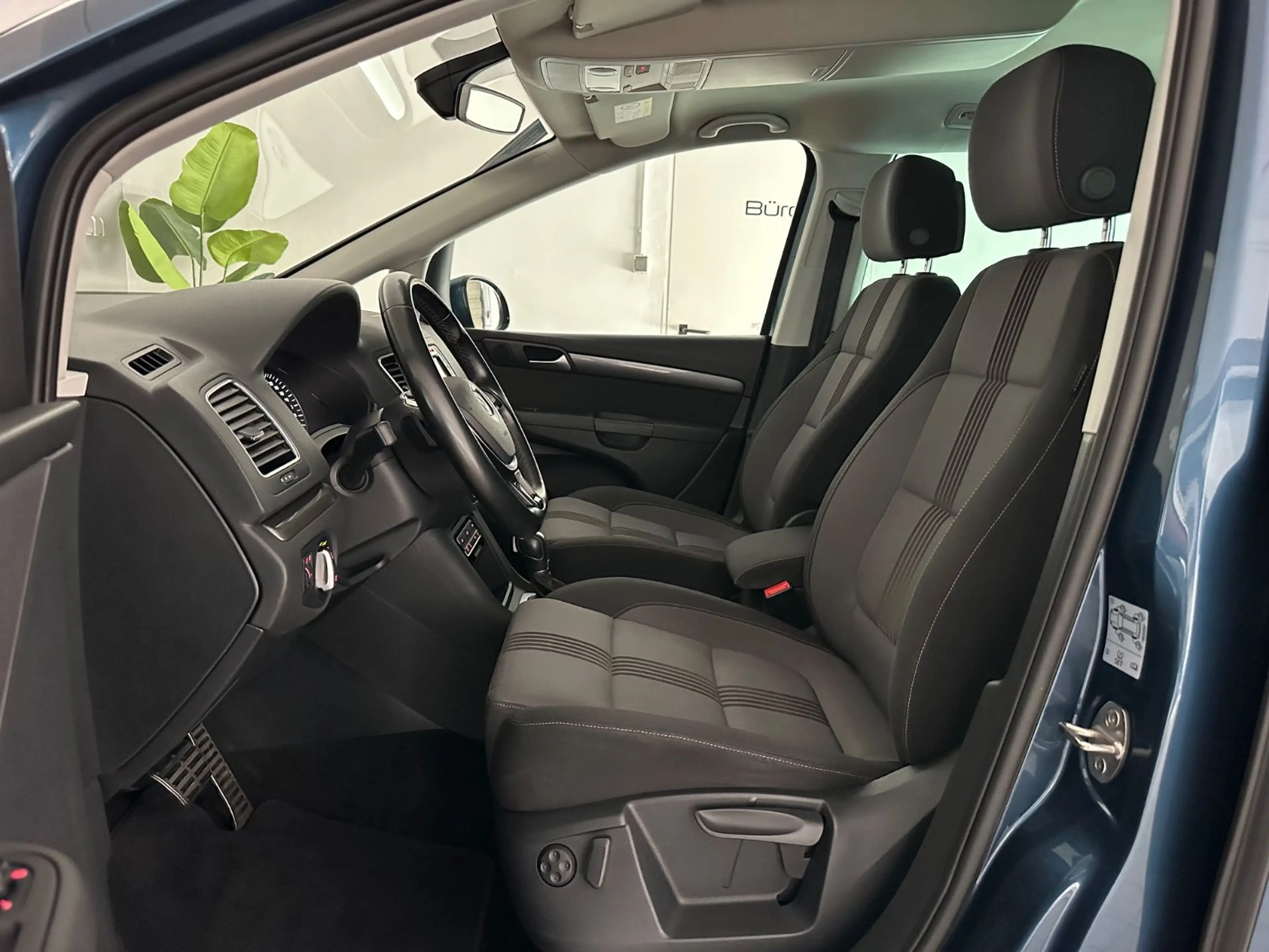 Volkswagen Sharan Allstar BMT/DSG/Navi/ACC/AHK/SHZ/PDC — photo 12