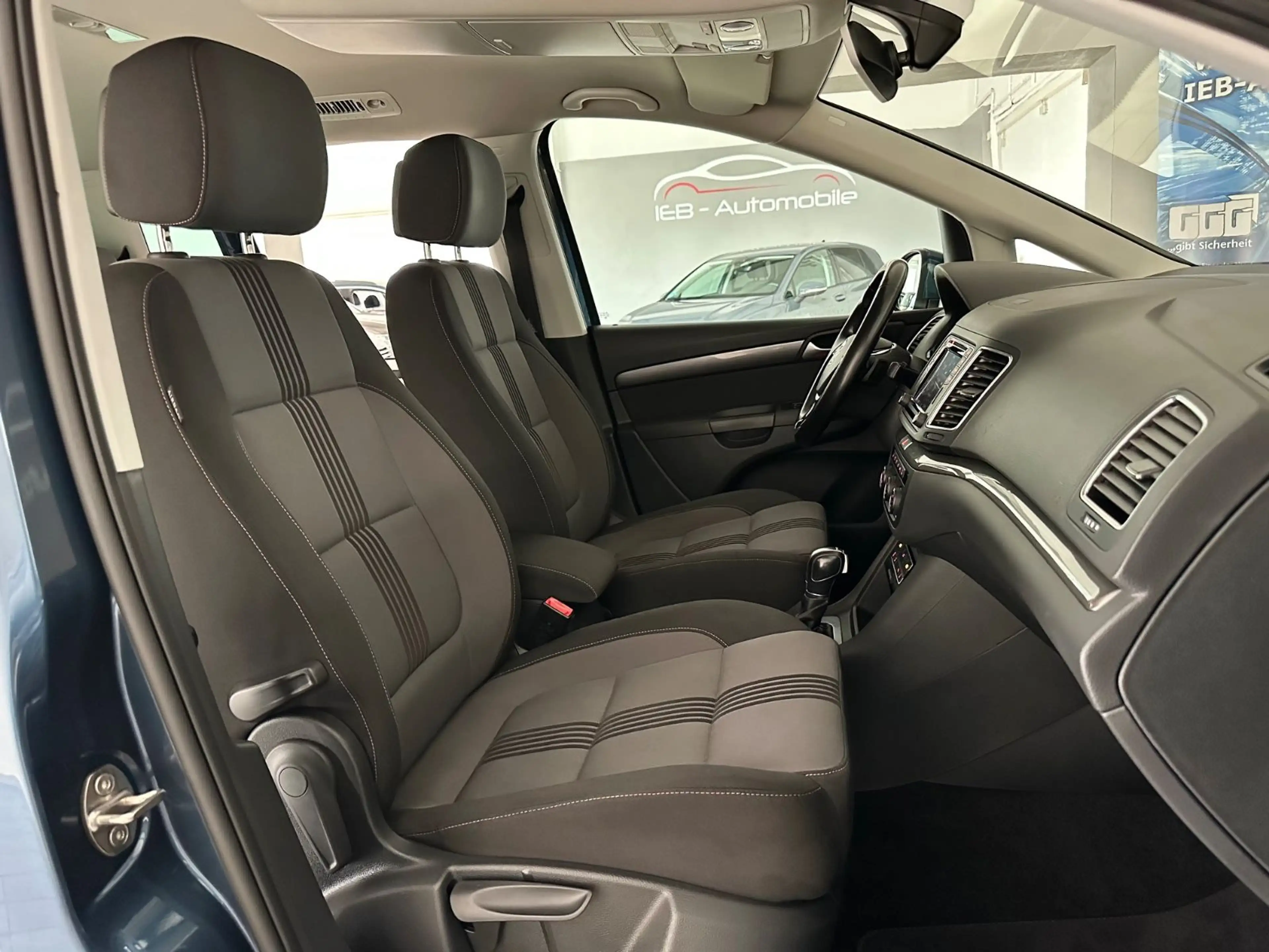 Volkswagen Sharan Allstar BMT/DSG/Navi/ACC/AHK/SHZ/PDC — photo 17