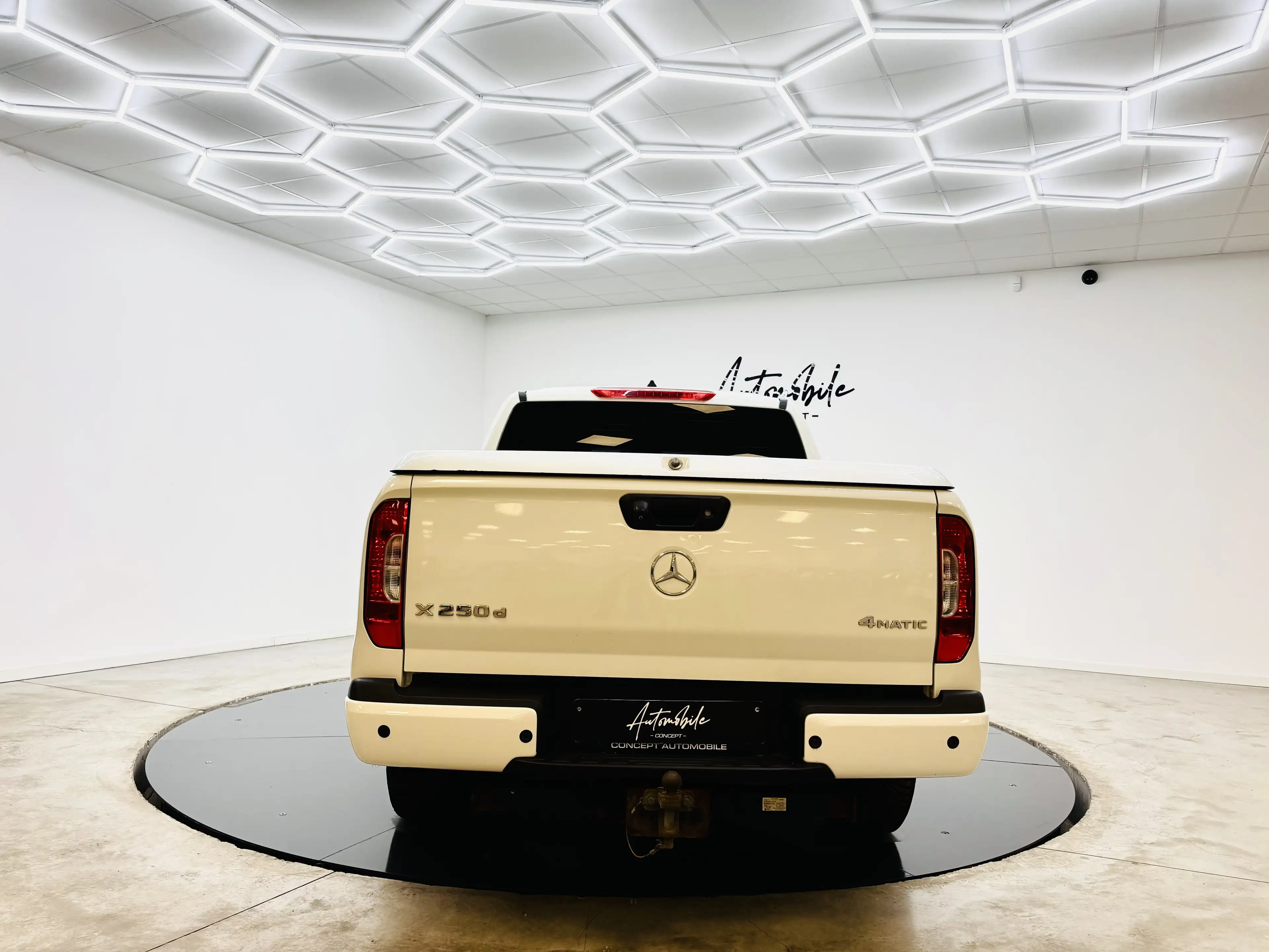 Mercedes-Benz X 250 ✅1AN GARANTIE✅TVA DÉDUCTIBLE✅UTLITAIRE✅CAMERA 360 — photo 6