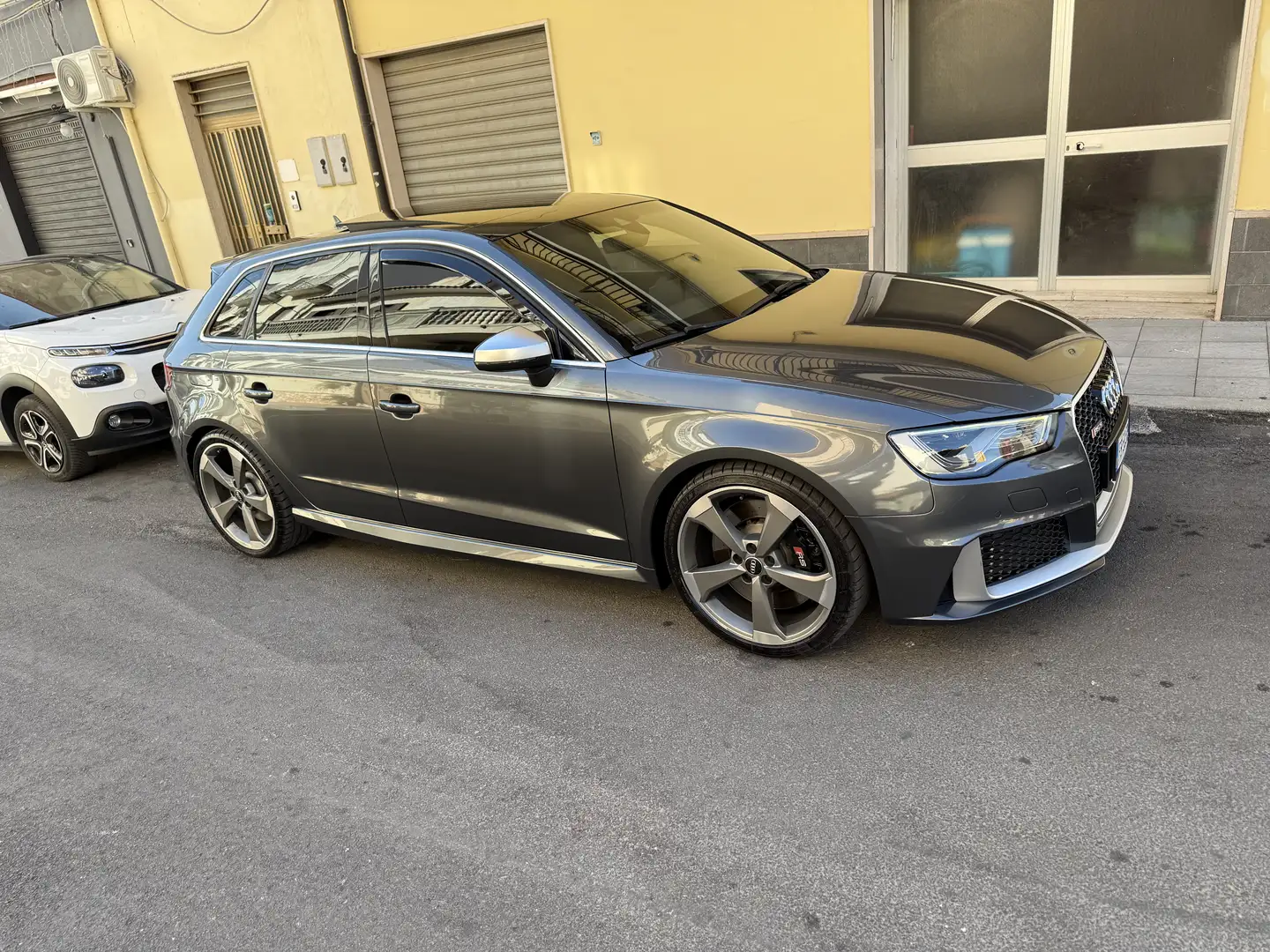 Audi RS3 Sportback 2.5 tfsi quattro s-tronic - 2
