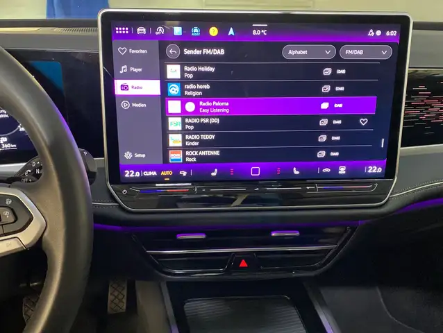 Volkswagen Passat view 10