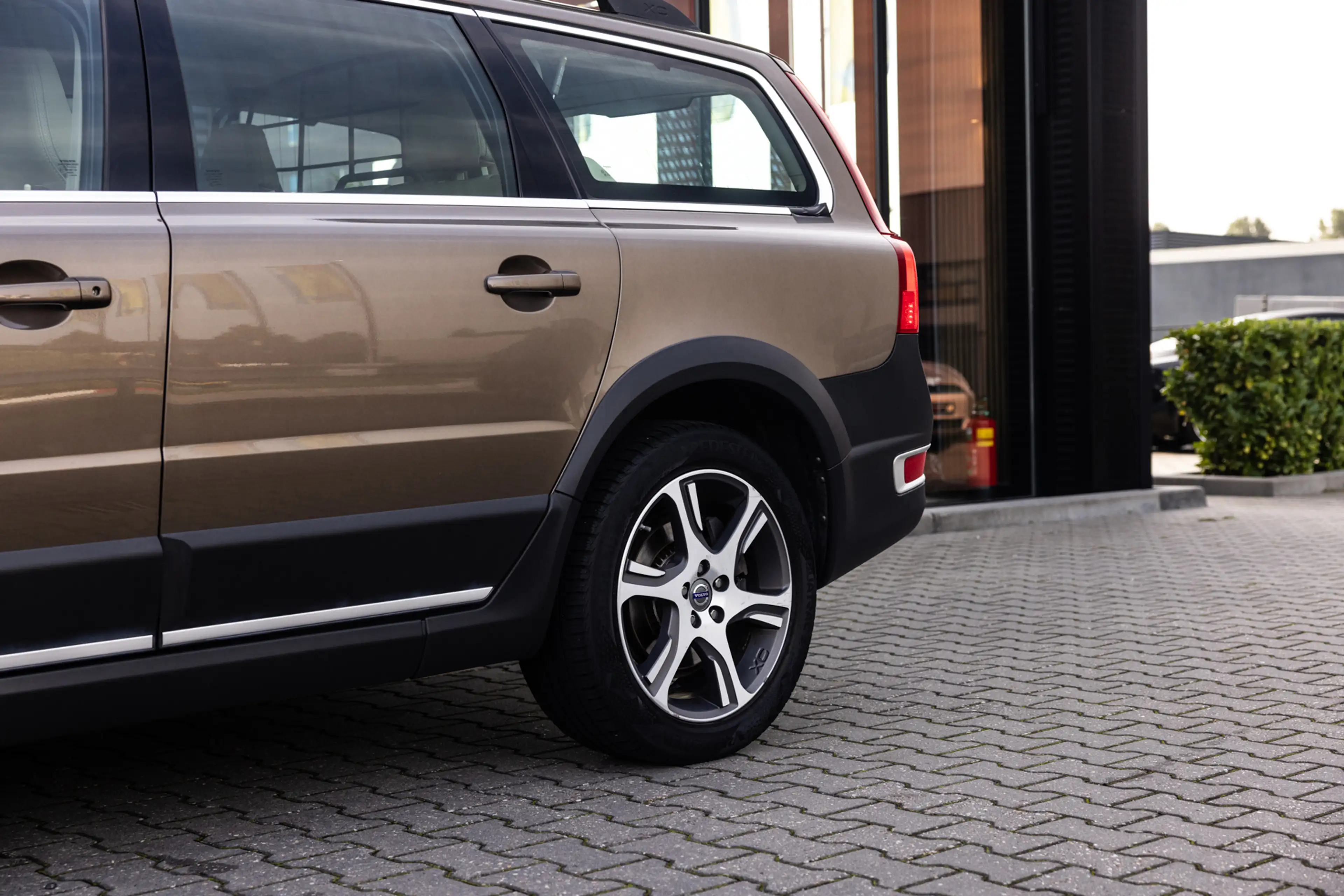 Volvo XC70 2.4 D5 Summum AWD, NL Auto, Apple Carplay, Facelif — photo 5