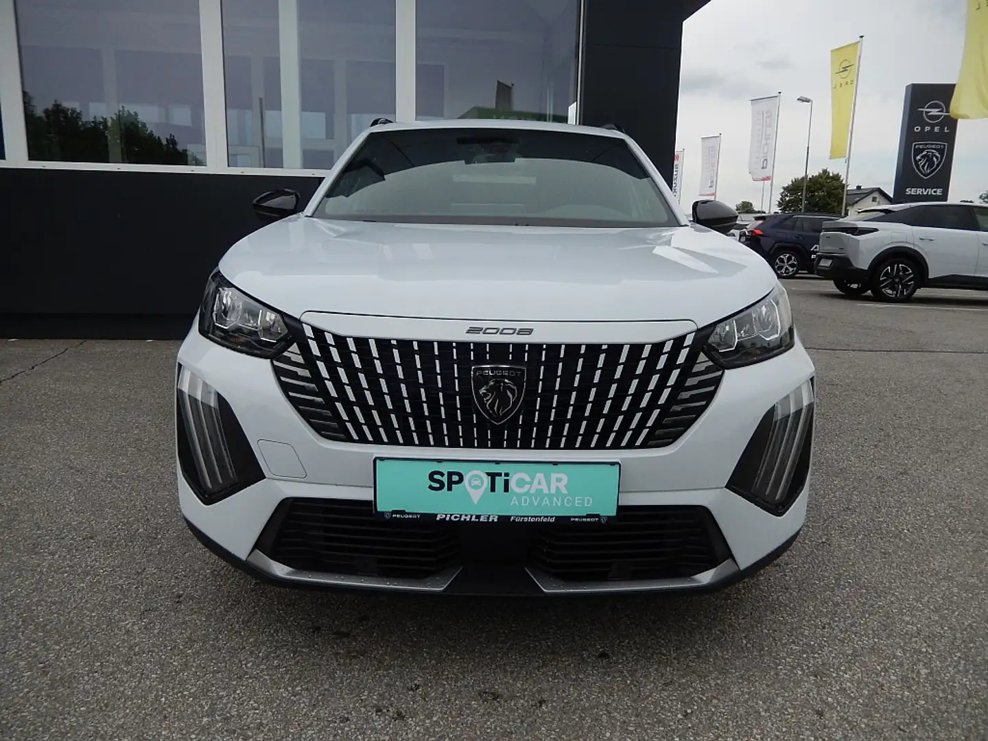 Peugeot 2008 PureTech 100 S&S Allure 6-Gang-Manuell Weiß - 2