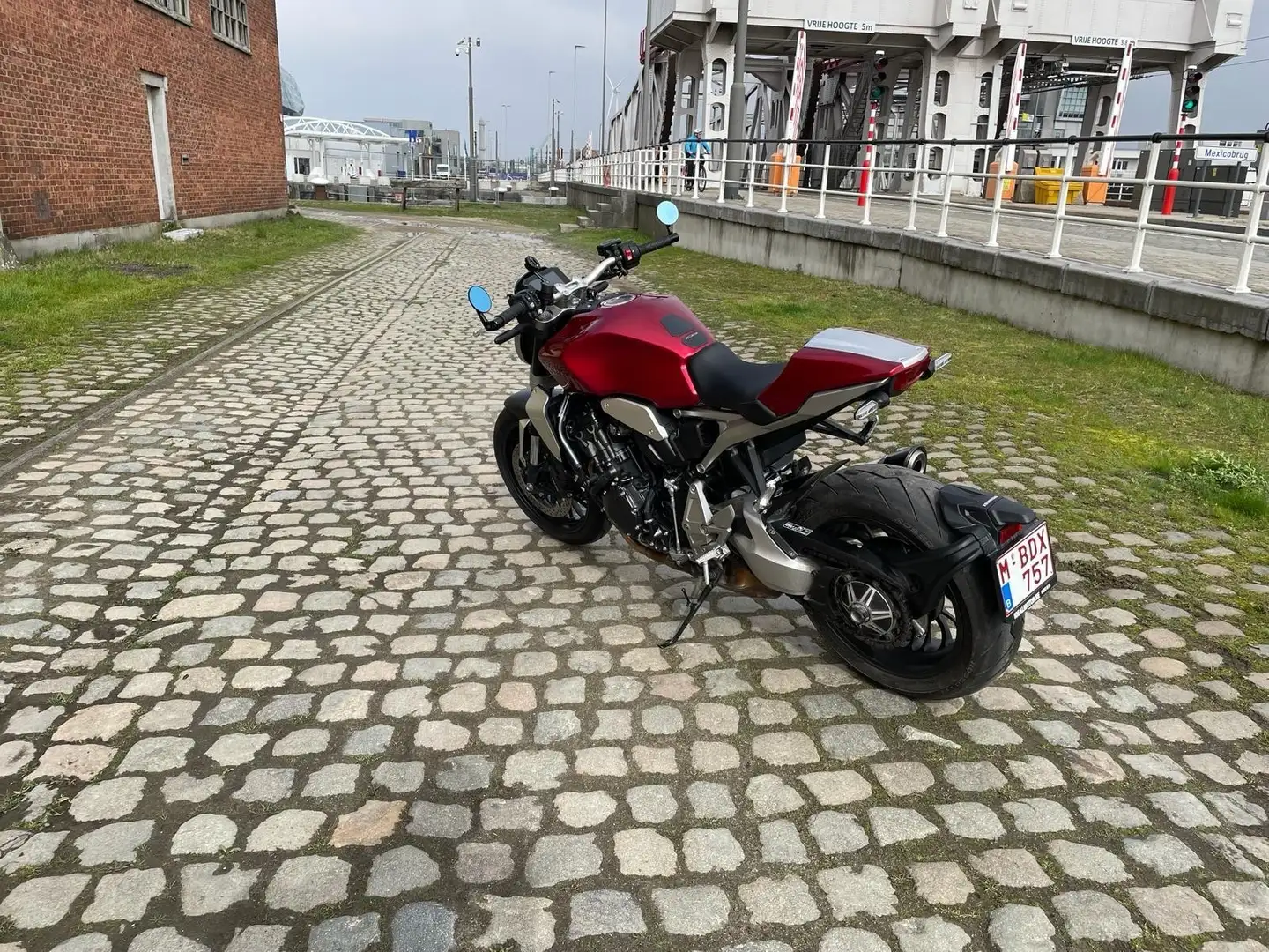 Honda CB 1000 R Rouge - 2