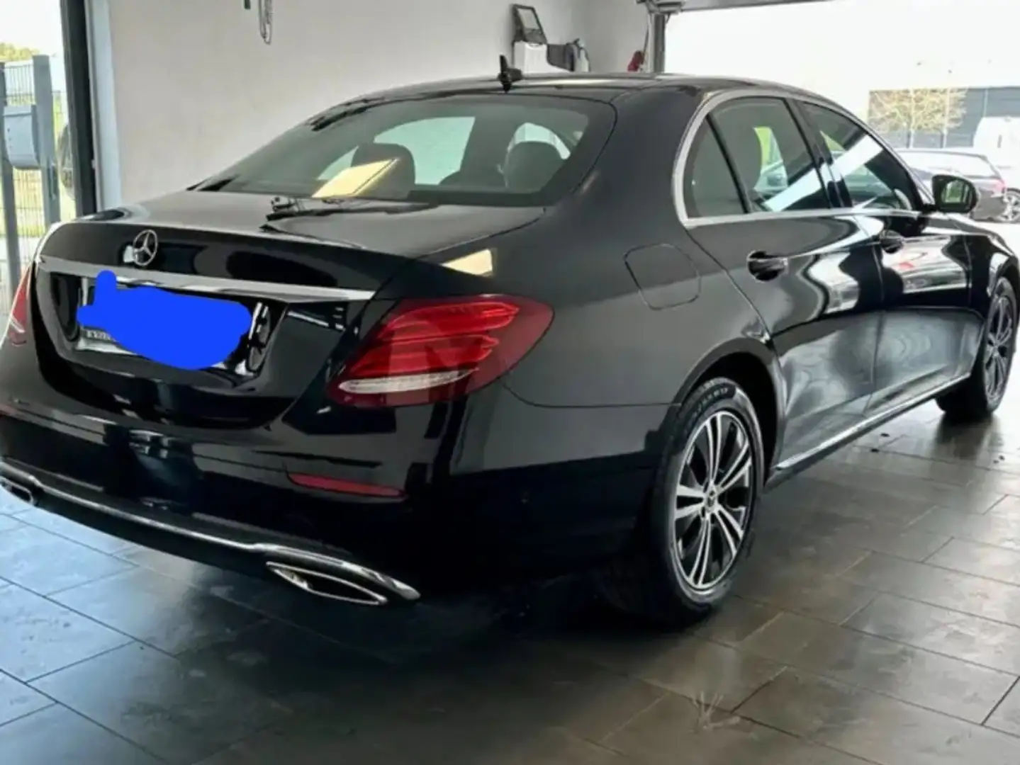 Mercedes-Benz E 220 d Aut. - 2