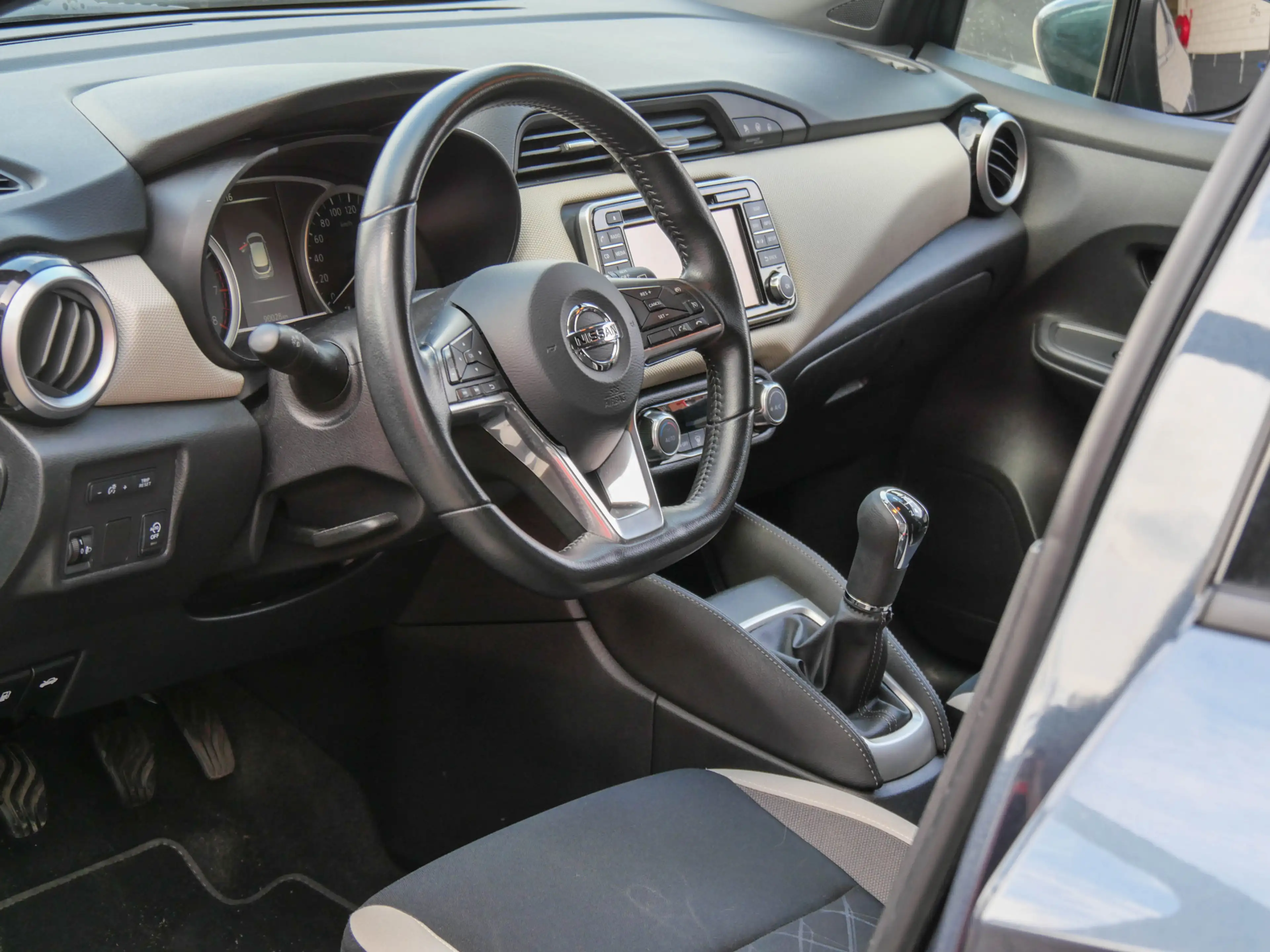 Nissan Micra 0.9 IG-T N-Connecta | CAMERA | NAVIGATIE | CRUISE — photo 14