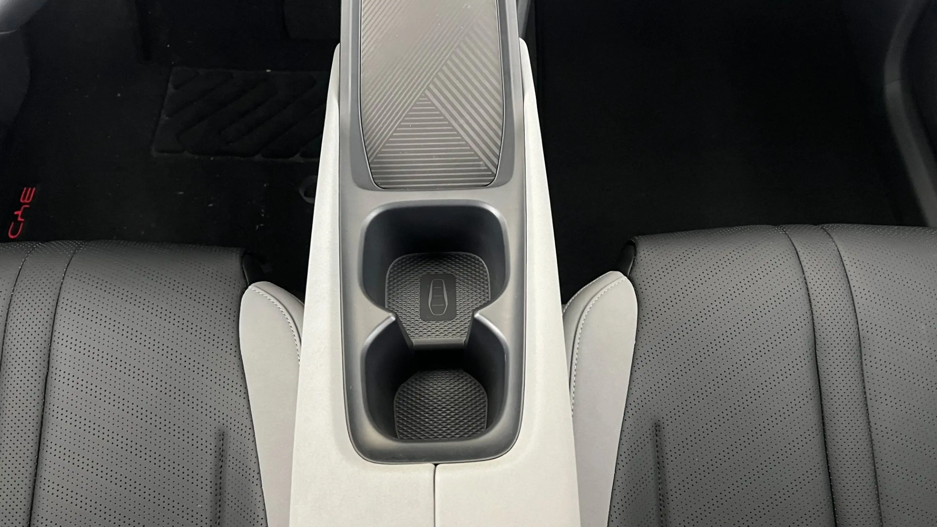 BYD Dolphin Surf Boost — photo 10