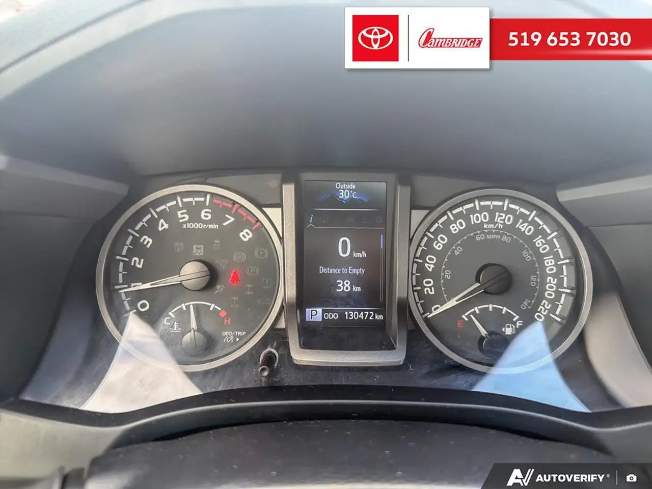 Toyota Tacoma снимка Toyota Tacoma