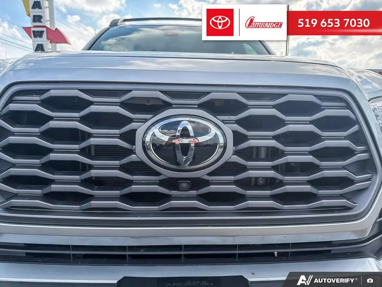 Toyota Tacoma снимка Toyota Tacoma
