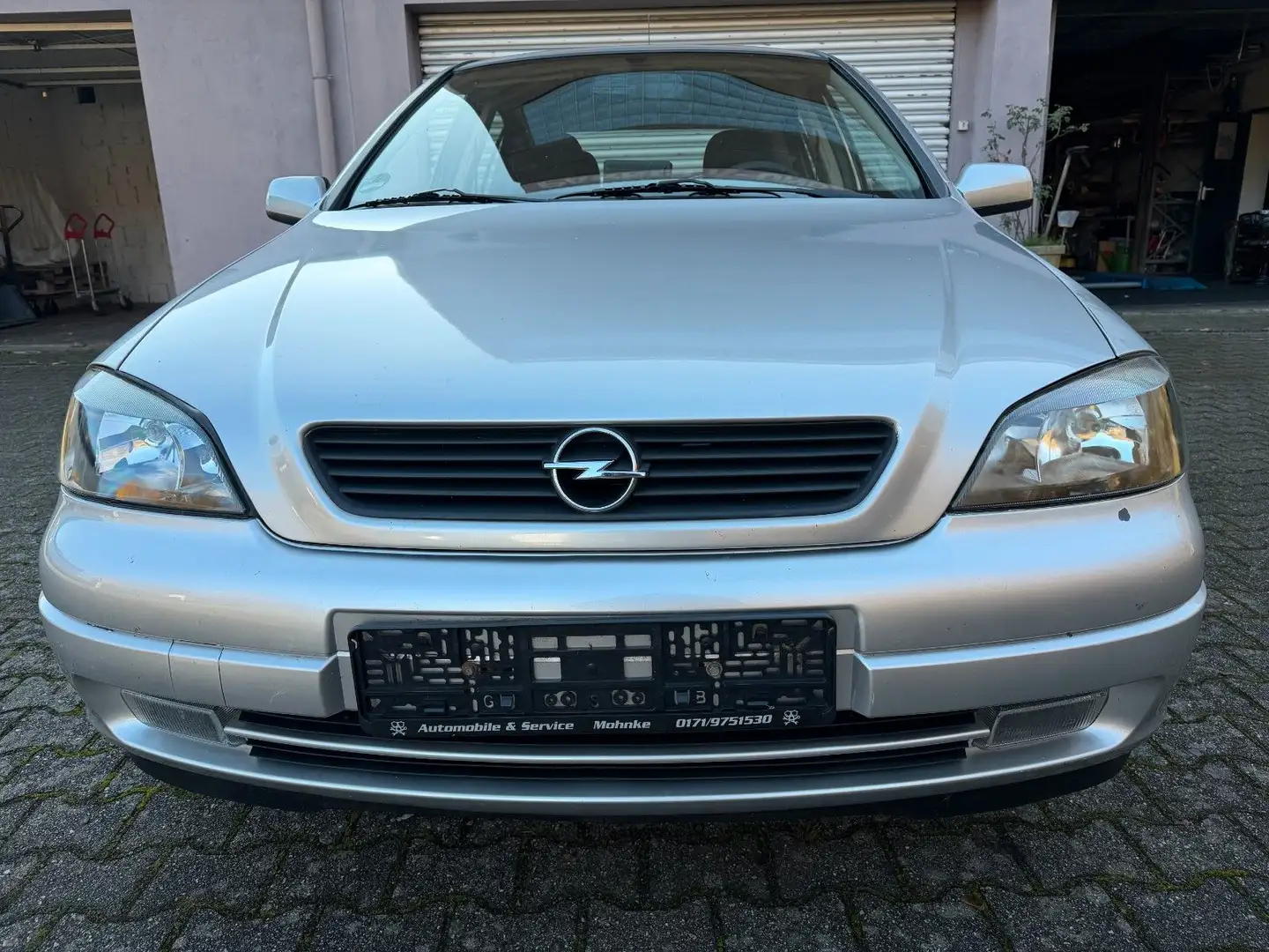 Opel Astra 1.6 Automatik Silber - 2