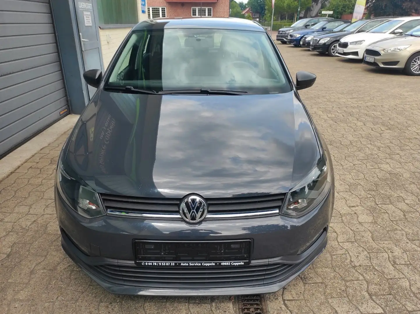 Volkswagen Polo Grau - 2