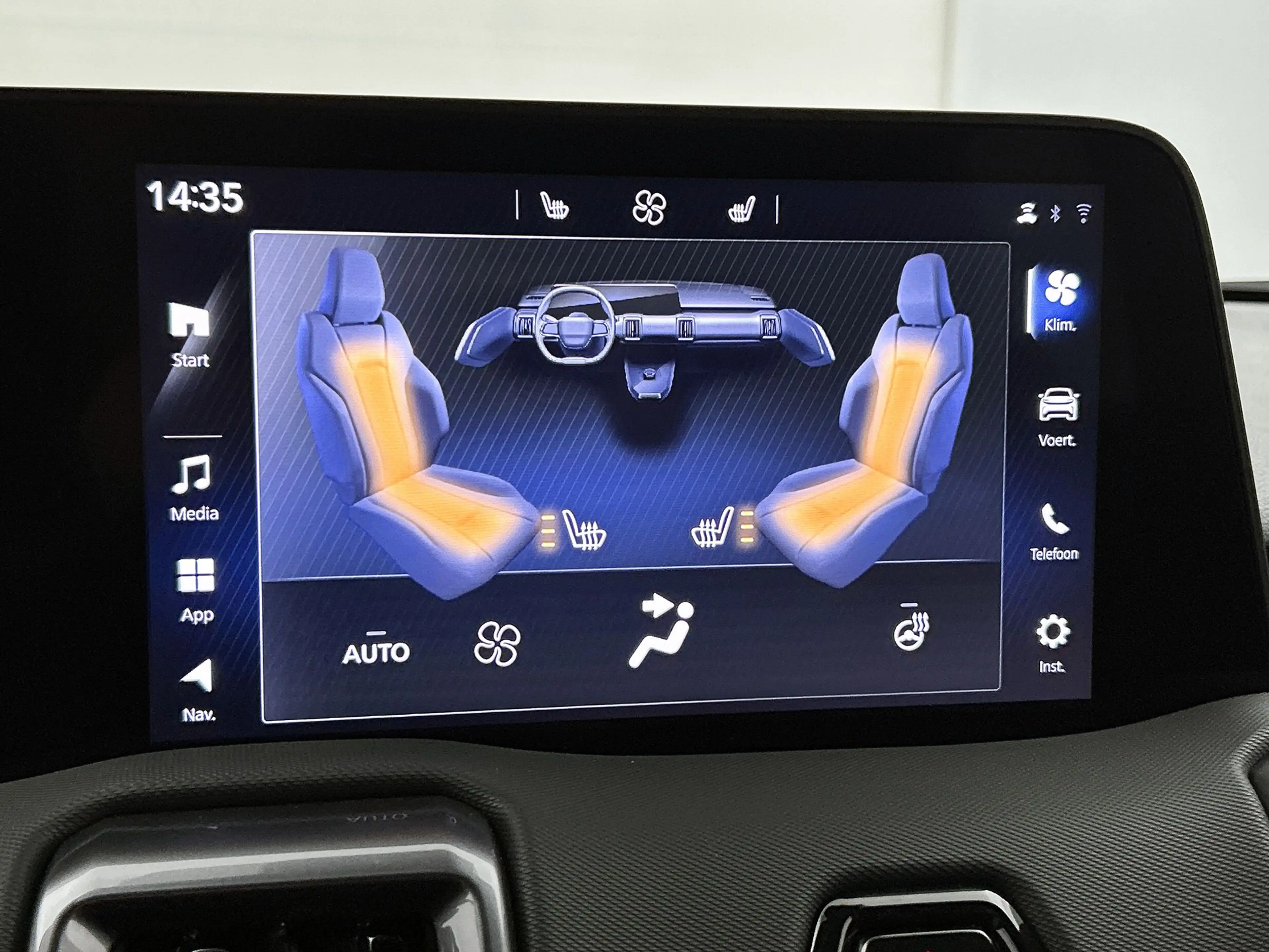 Toyota Urban Cruiser Dynamic 61 kWh EV-Deal — photo 19